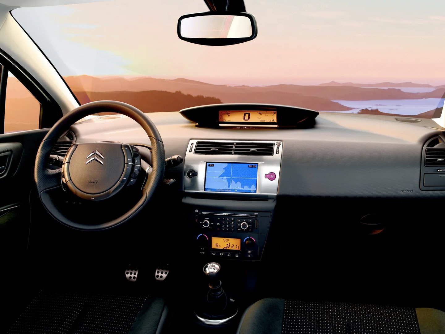 Citroen_C4_1_generation_restyling__Hatchback_5-door__12.jpg