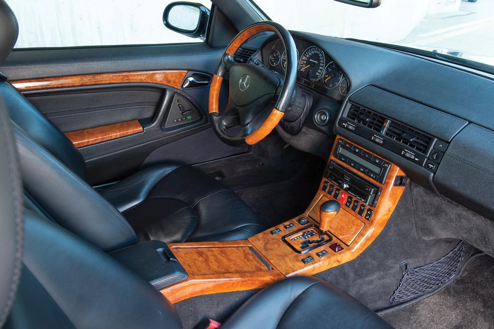 Mercedes_SL-Class_AMG_1_generation_restyling__Roadster__12.jpg