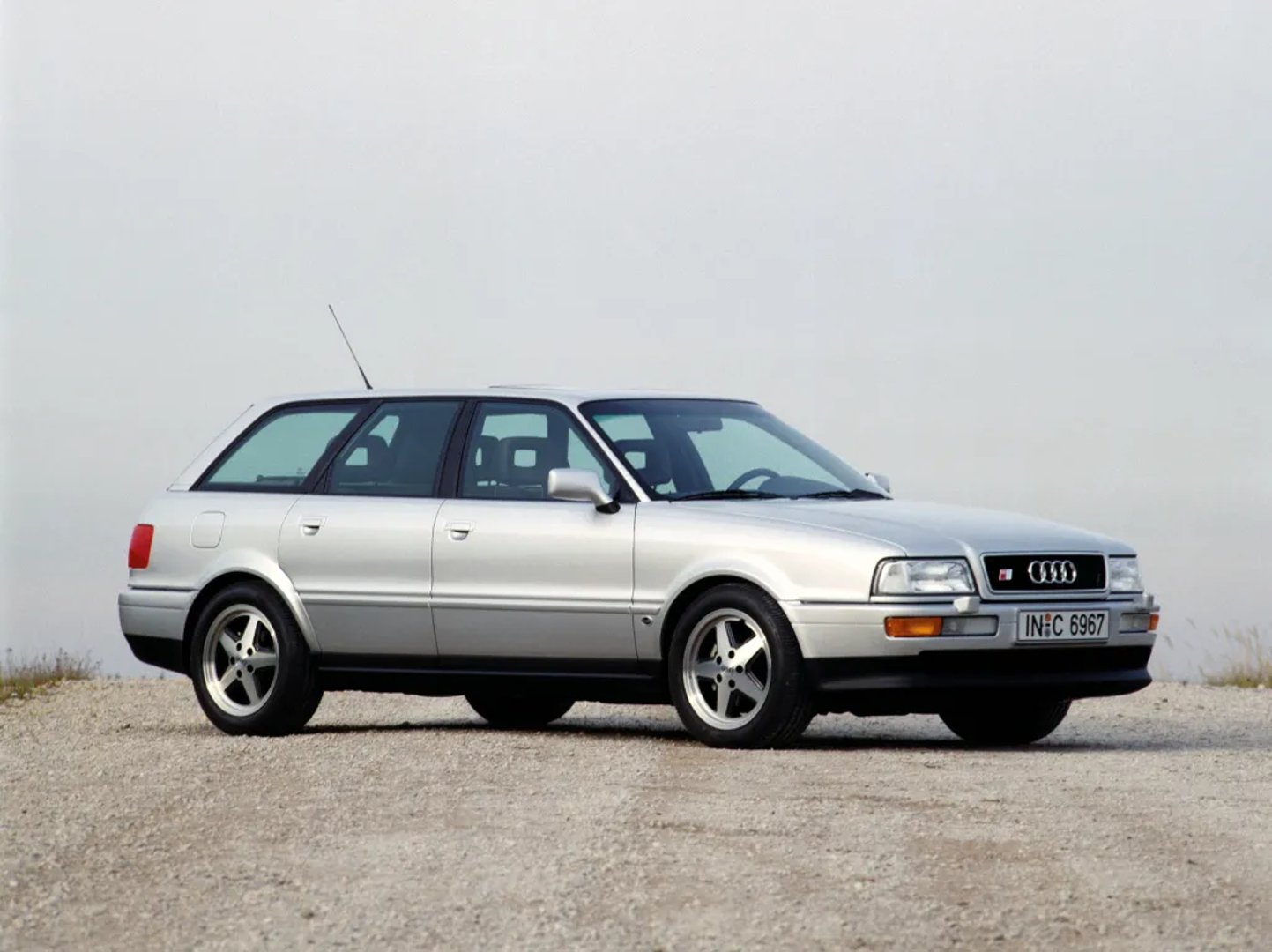 Audi S2 1 generation  Estate 5-door