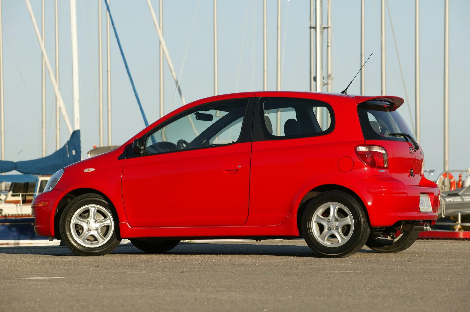 Toyota_Echo_1_generation__Mini_3-doors__2.jpg