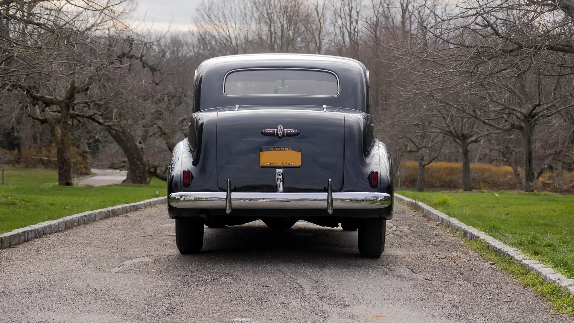 Buick_Century_1_generation__Sedan__5.jpg