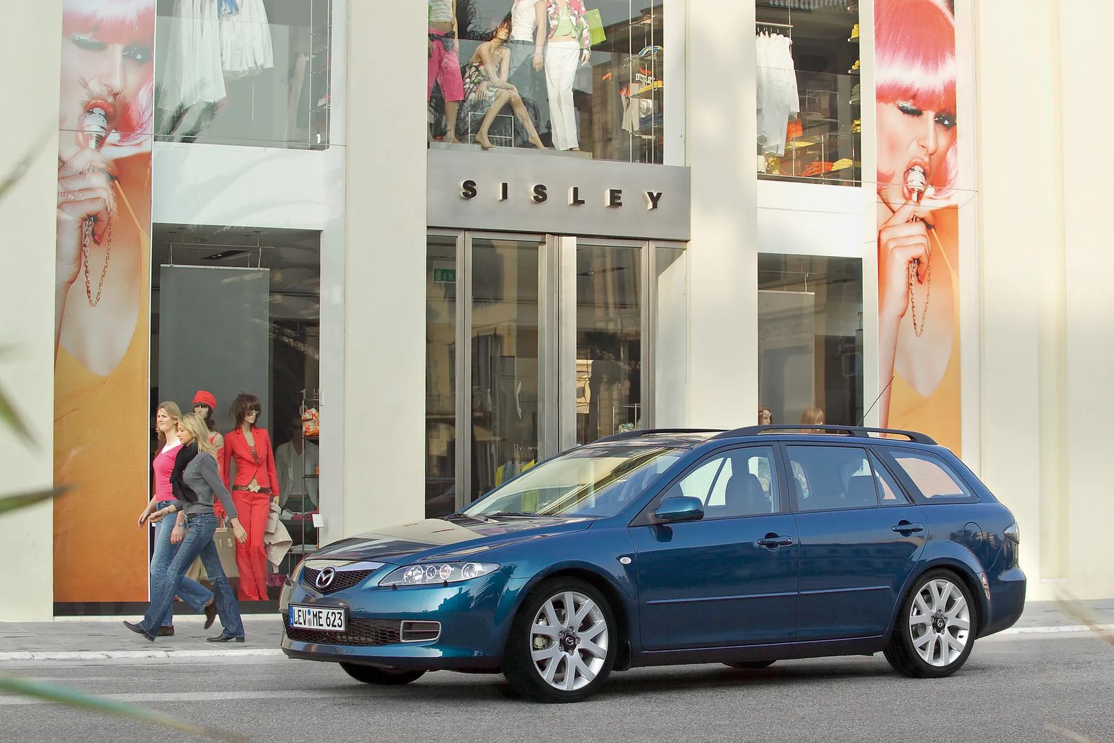 Mazda_6_1_generation_restyling__Estate_5-door__2.jpg