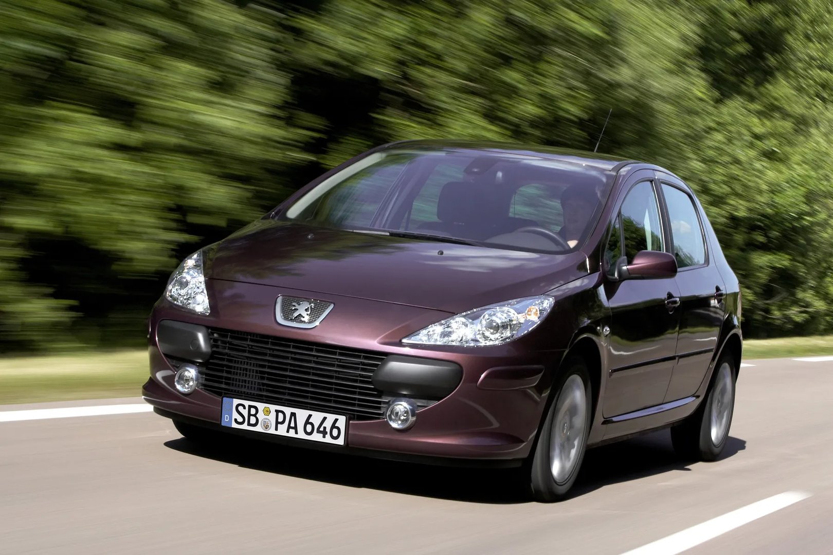 Peugeot_307_1_generation_restyling__Hatchback_5-door__1.jpg