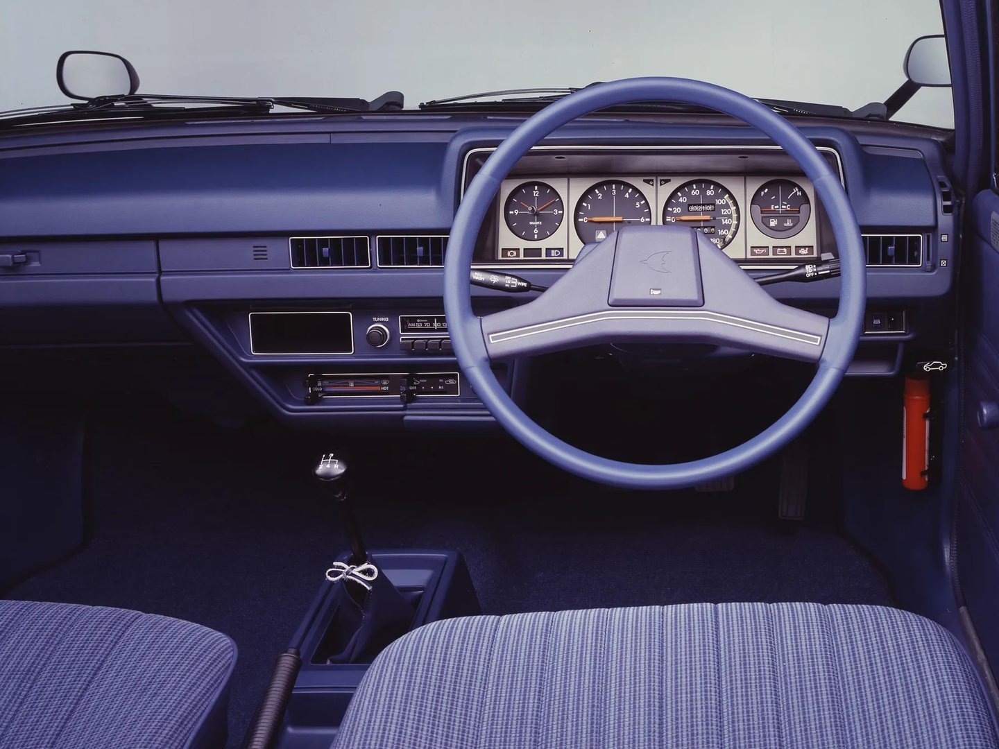 Nissan_Pulsar_1_generation__Mini_5-doors__8.jpg