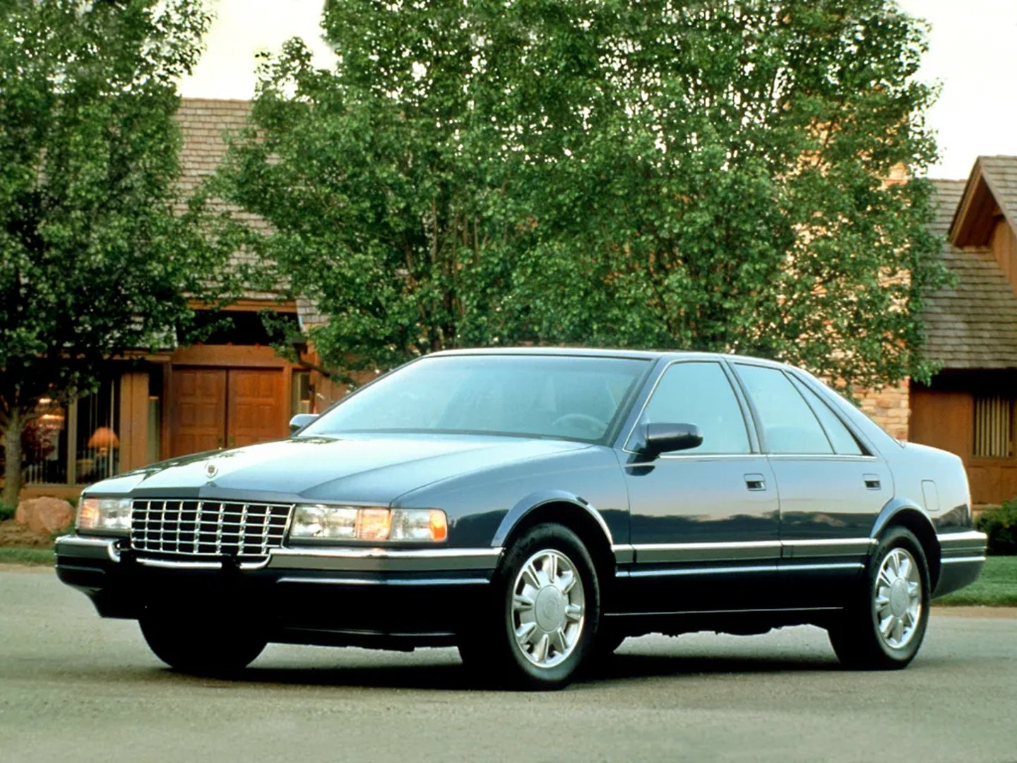 Cadillac_Seville_4_generation__Sedan__7.jpg