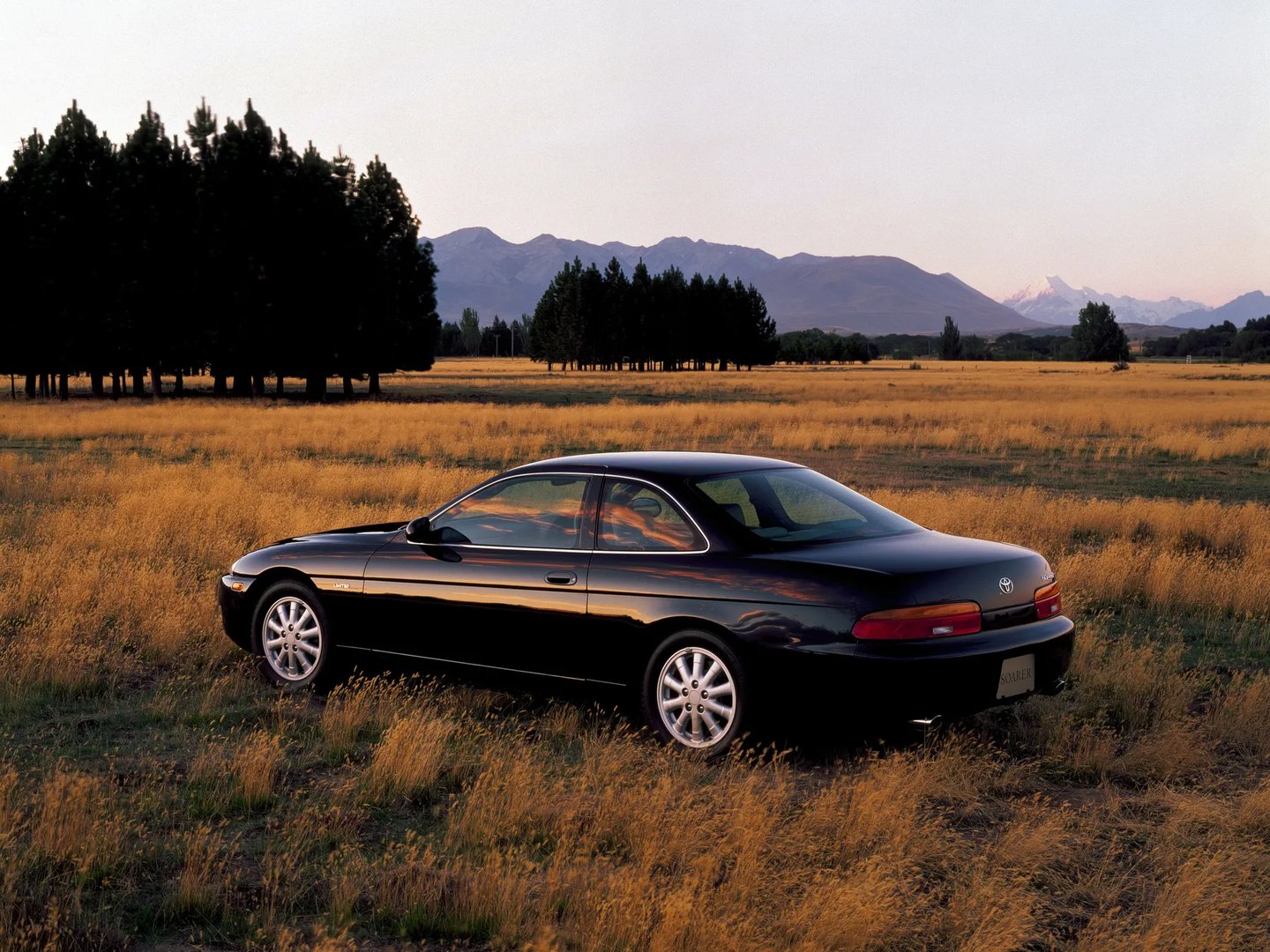 Toyota_Soarer_3_generation__Coupe__8.jpg