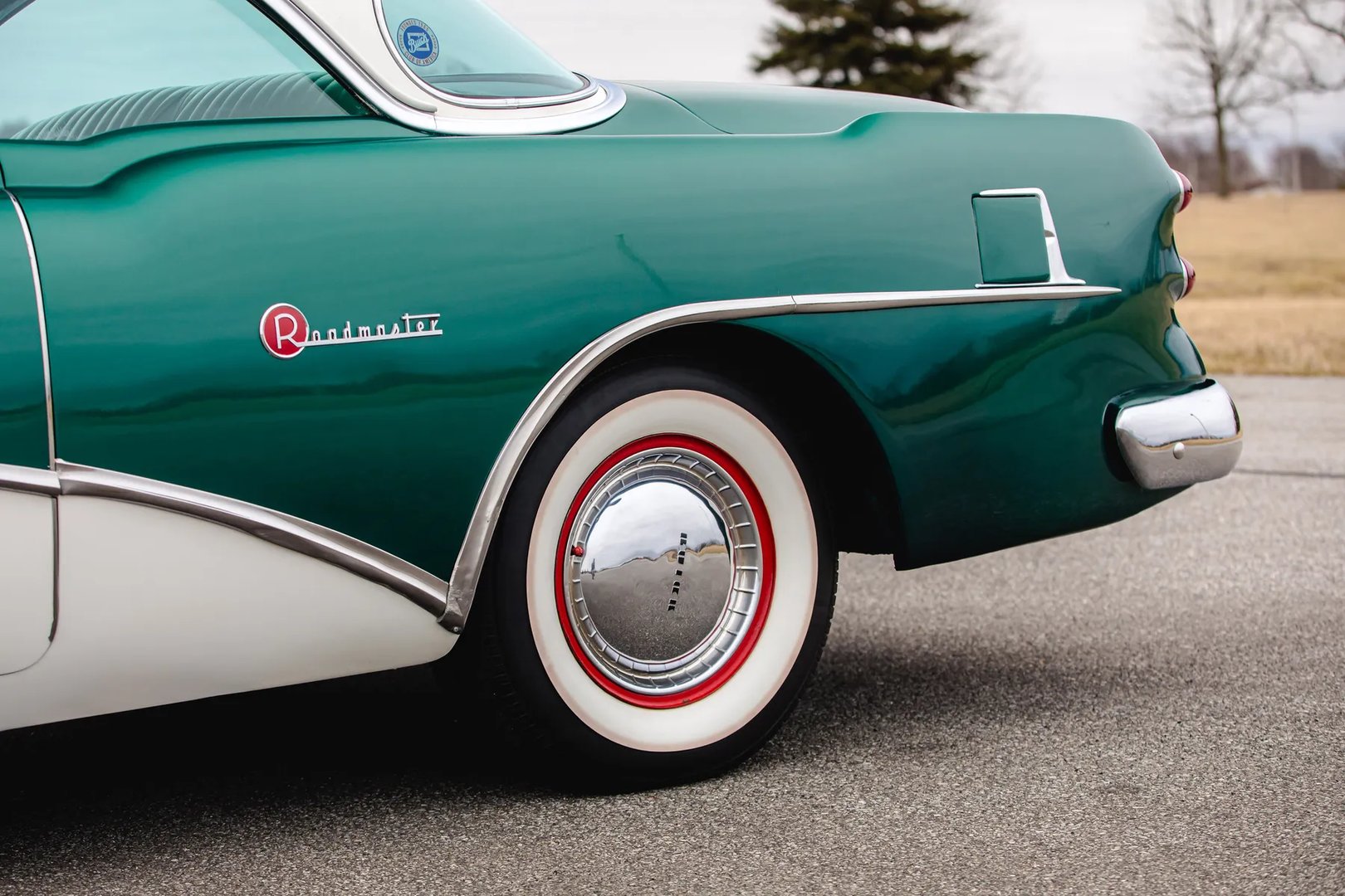 Buick_Roadmaster_6_generation__Coupe_Hardtop__5.jpg