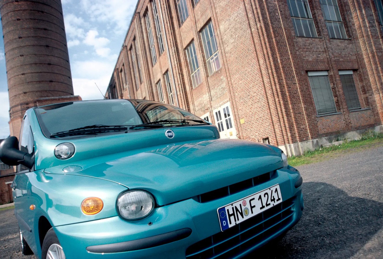 Fiat_Multipla_1_generation__Compact_Van__4.jpg