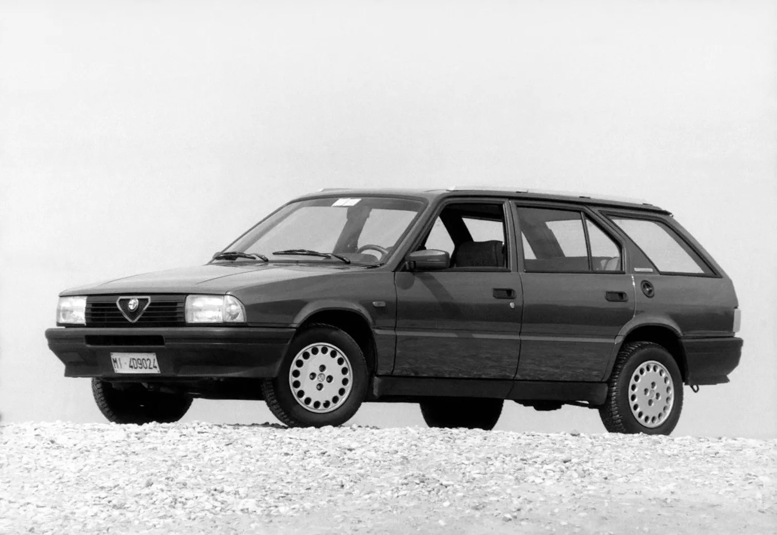 1 generation, restyling 