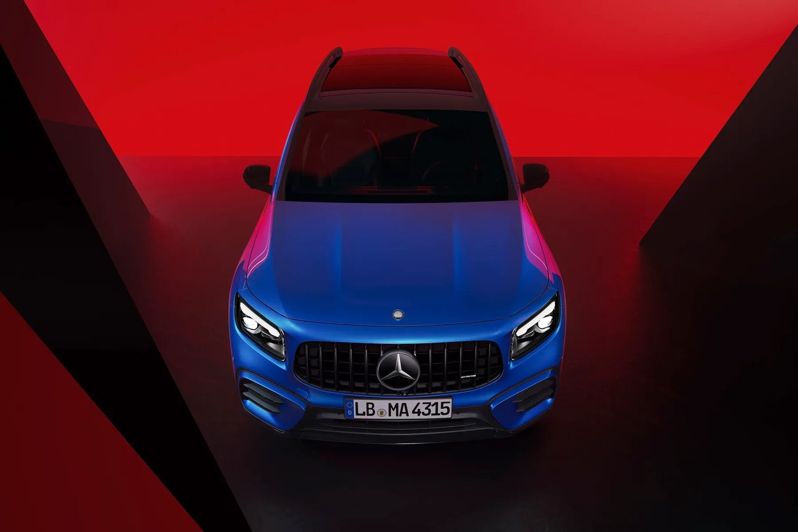 Mercedes_GLB_AMG_1_generation_restyling__SUV_5-doors__6.jpg