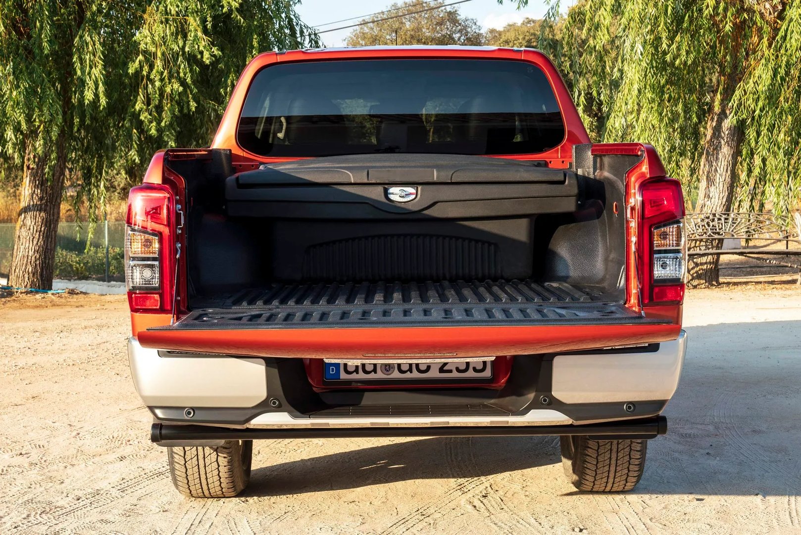 Mitsubishi_L200_5_generation_restyling__Pickup_double-cab__6.jpg