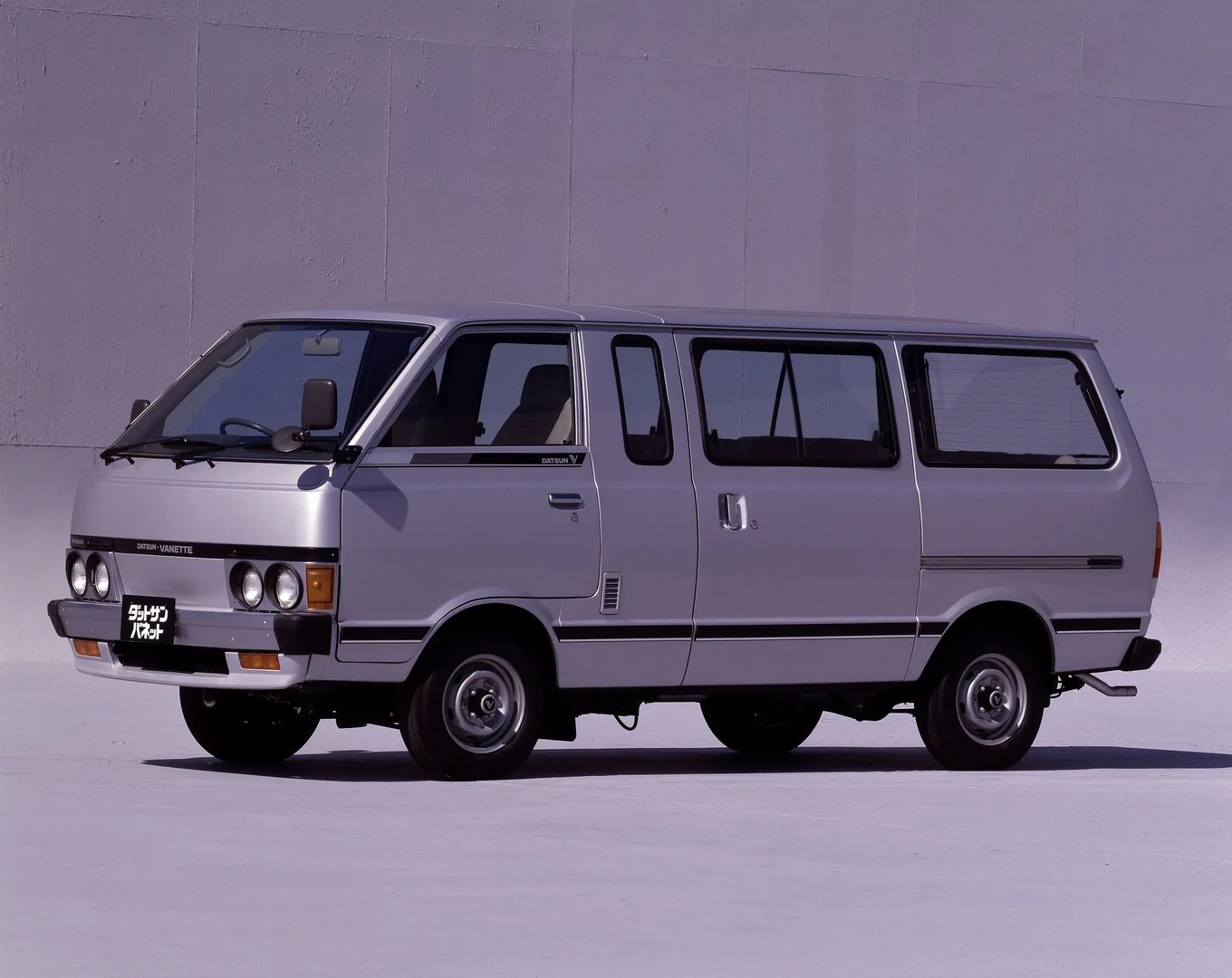 Nissan_Vanette_1_generation__Minivan__4.jpg