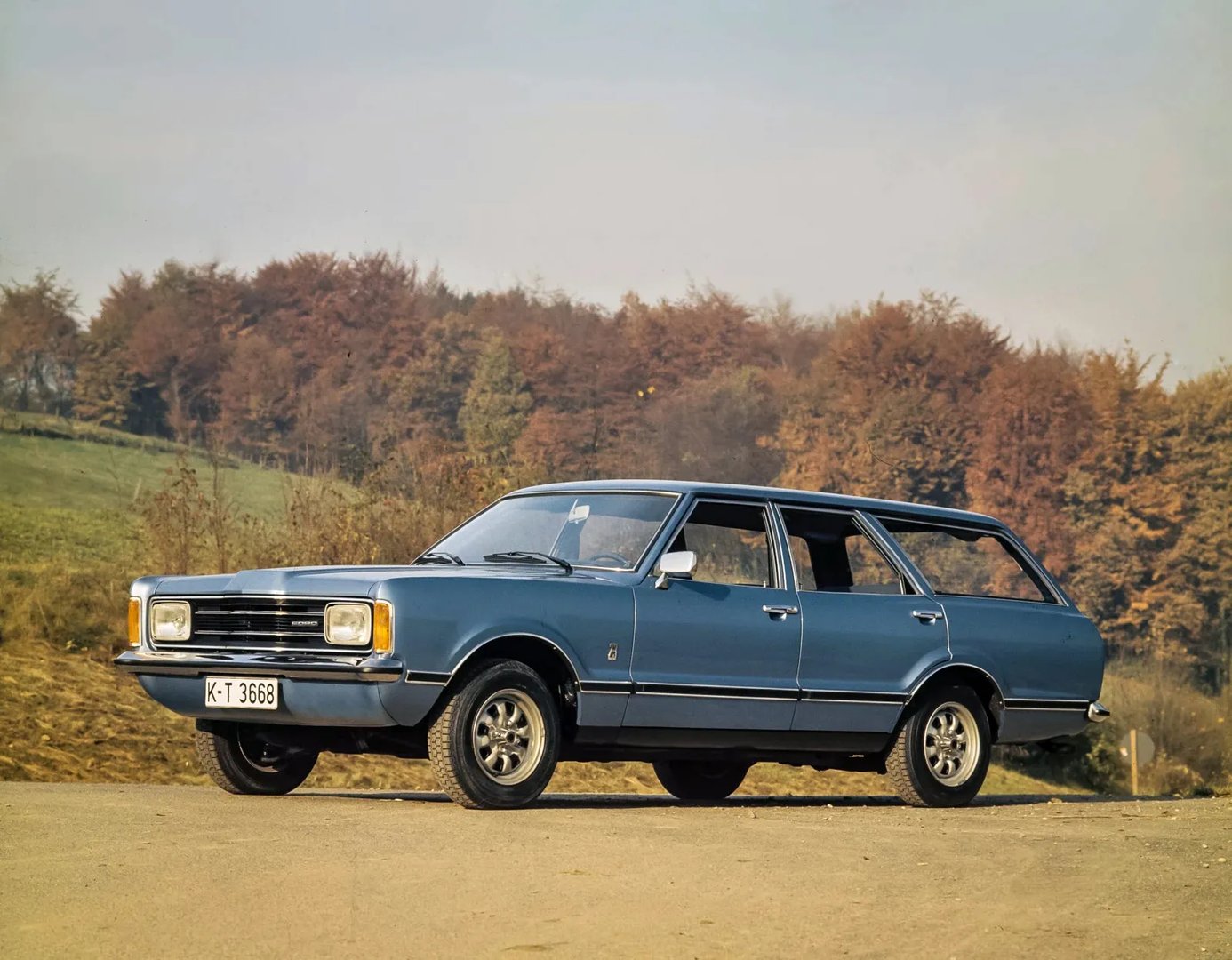 Ford_Taunus_2_generation__Estate_5-door__4.jpg