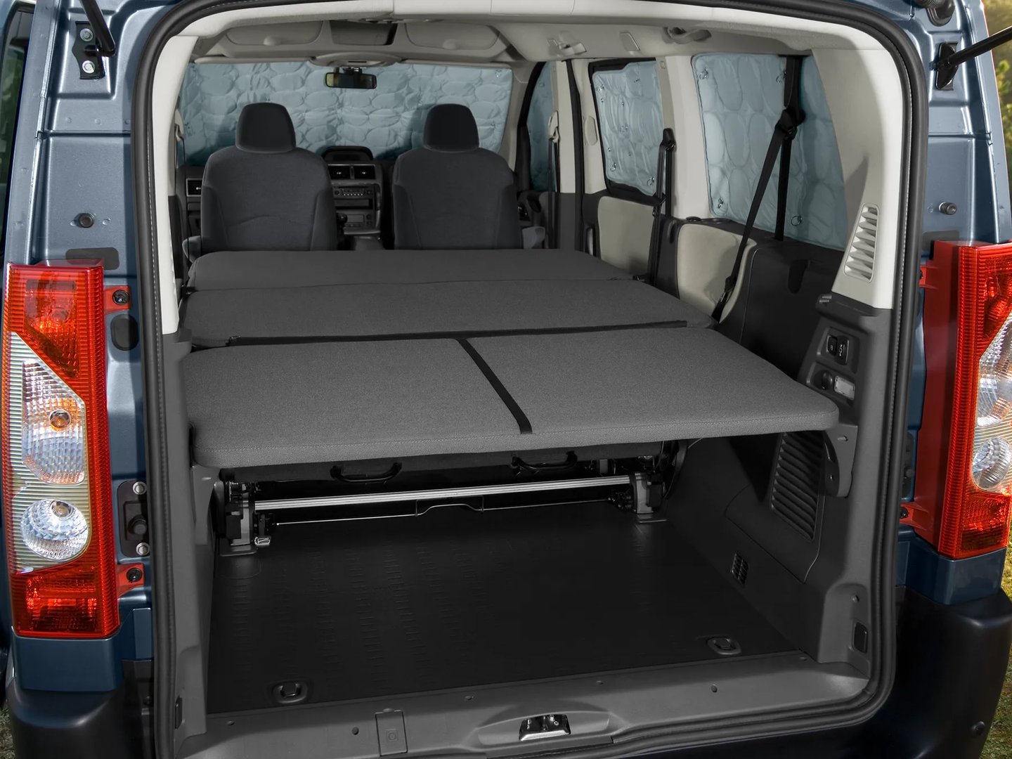 Citroen_Jumpy_2_generation__Minivan_Long__12.jpg