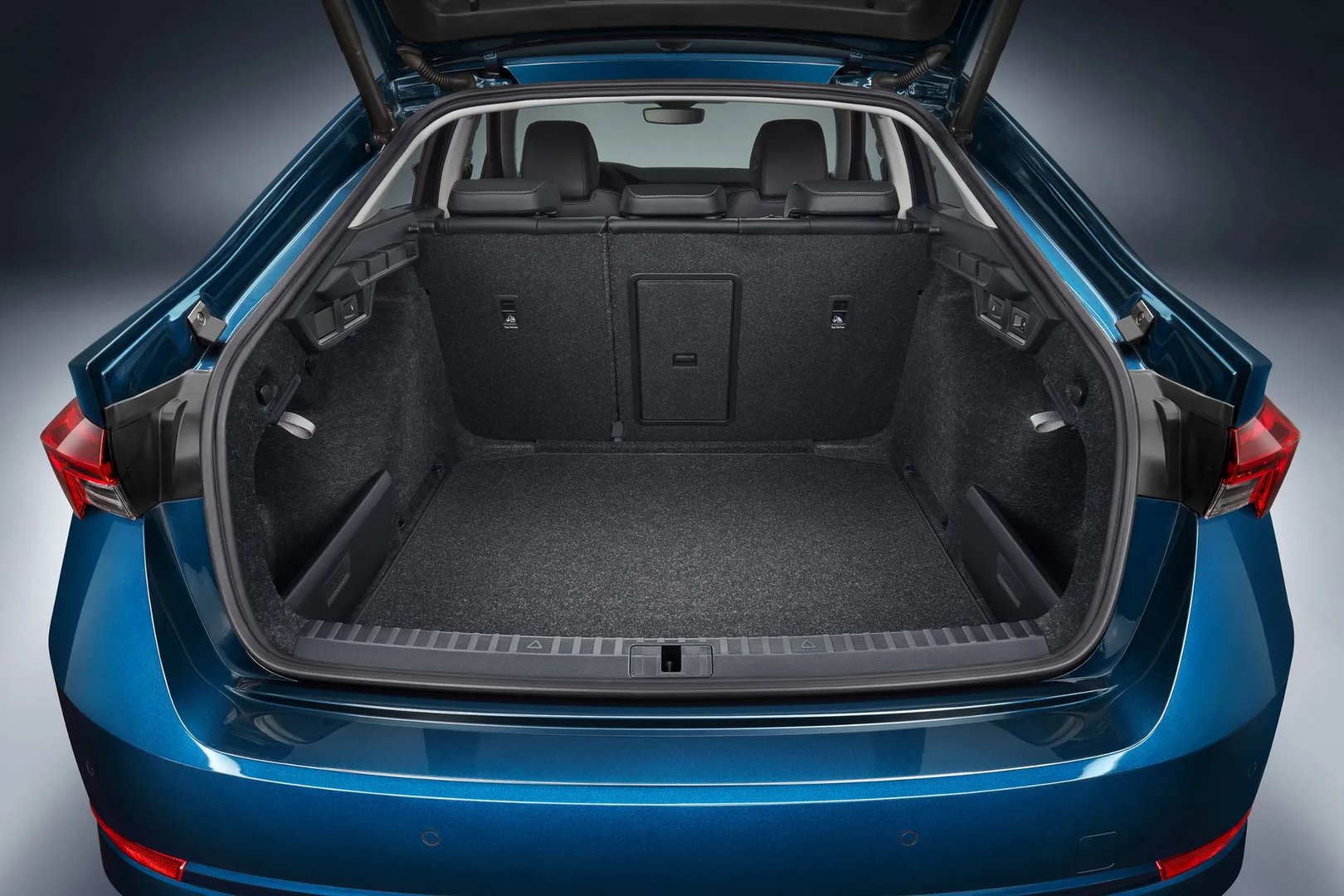 Skoda_Octavia_4_generation__Liftback__6.jpg