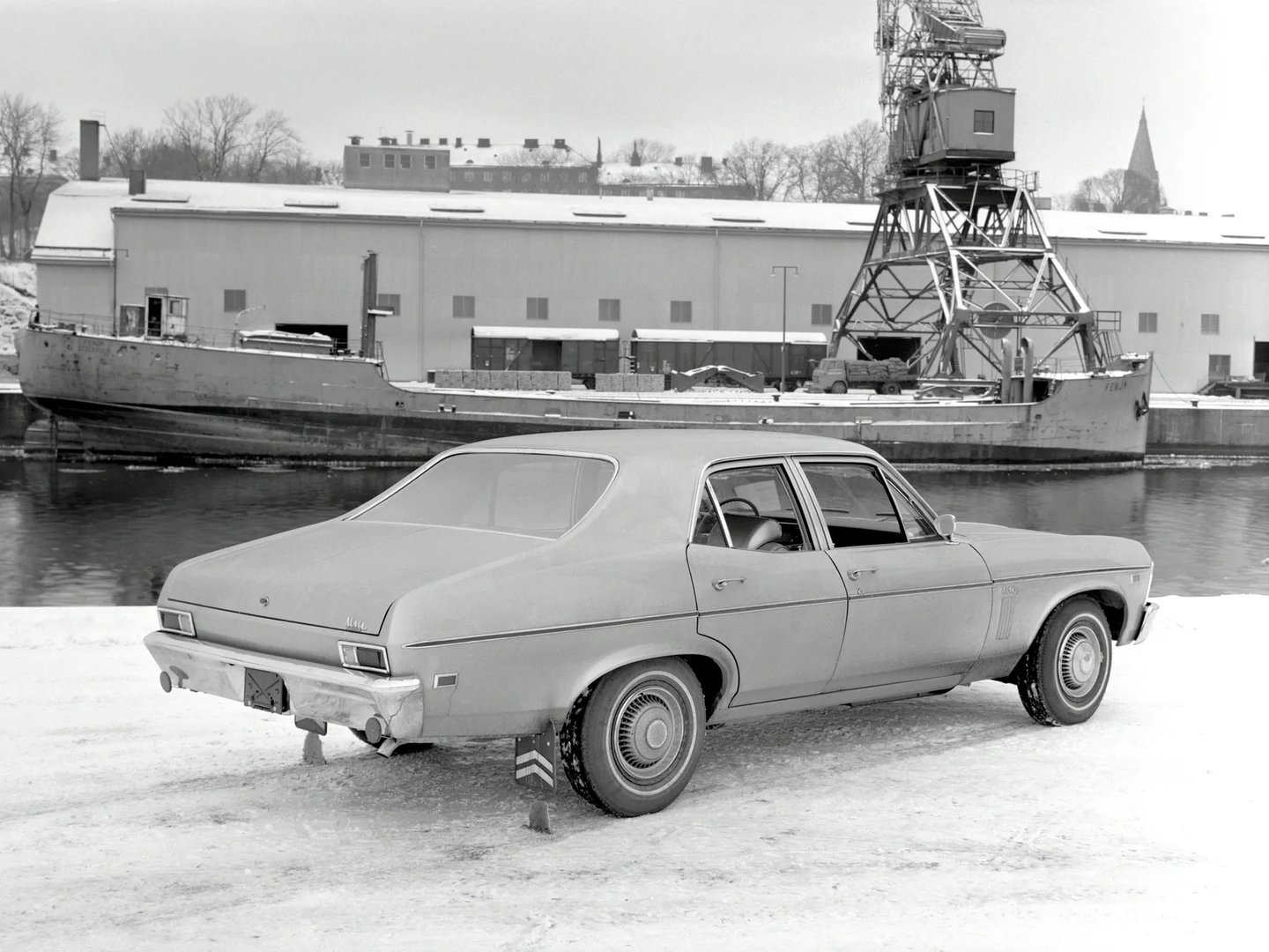 Chevrolet_Nova_3_generation__Sedan__4.jpg