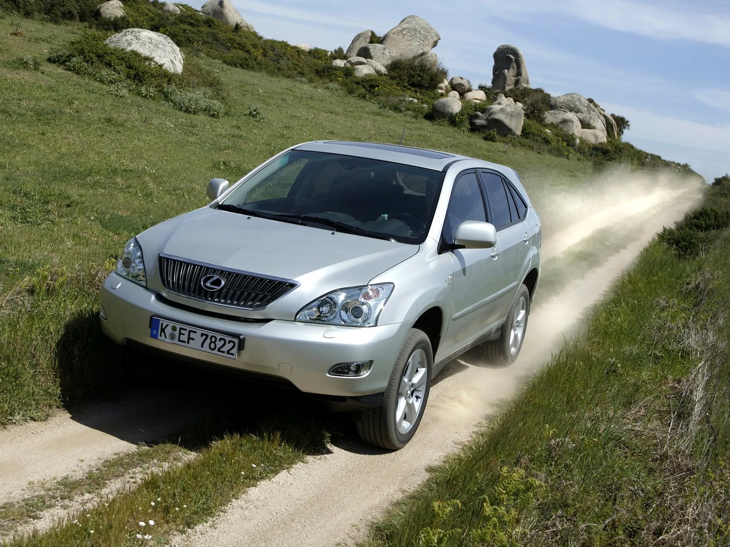 Lexus_RX_2_generation__SUV_5-doors__10.jpg