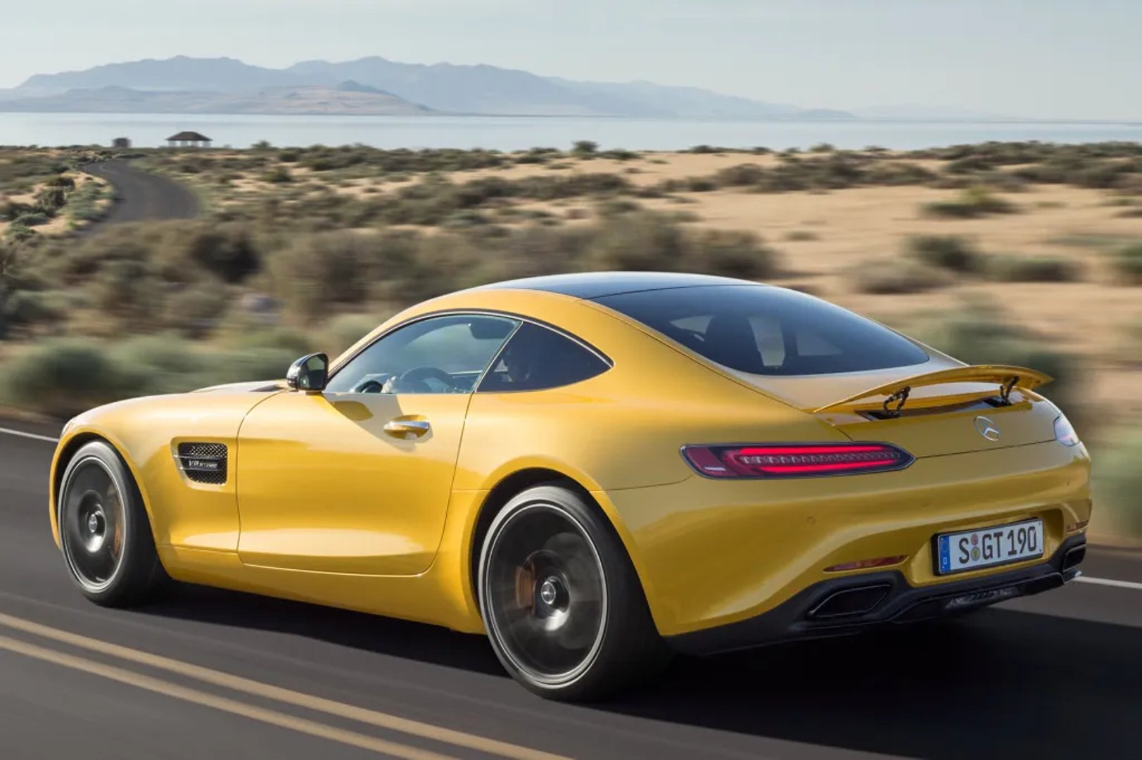Mercedes_AMG_GT_1_generation__Coupe__3.jpg