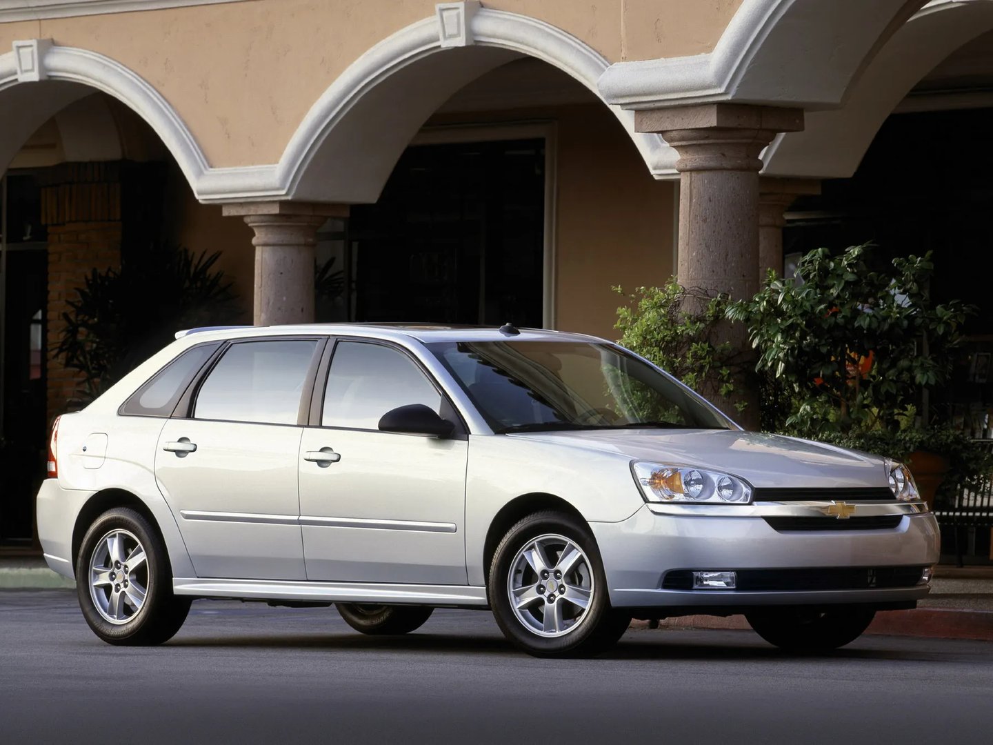 Chevrolet_Malibu_6_generation__Hatchback_5-door__3.jpg