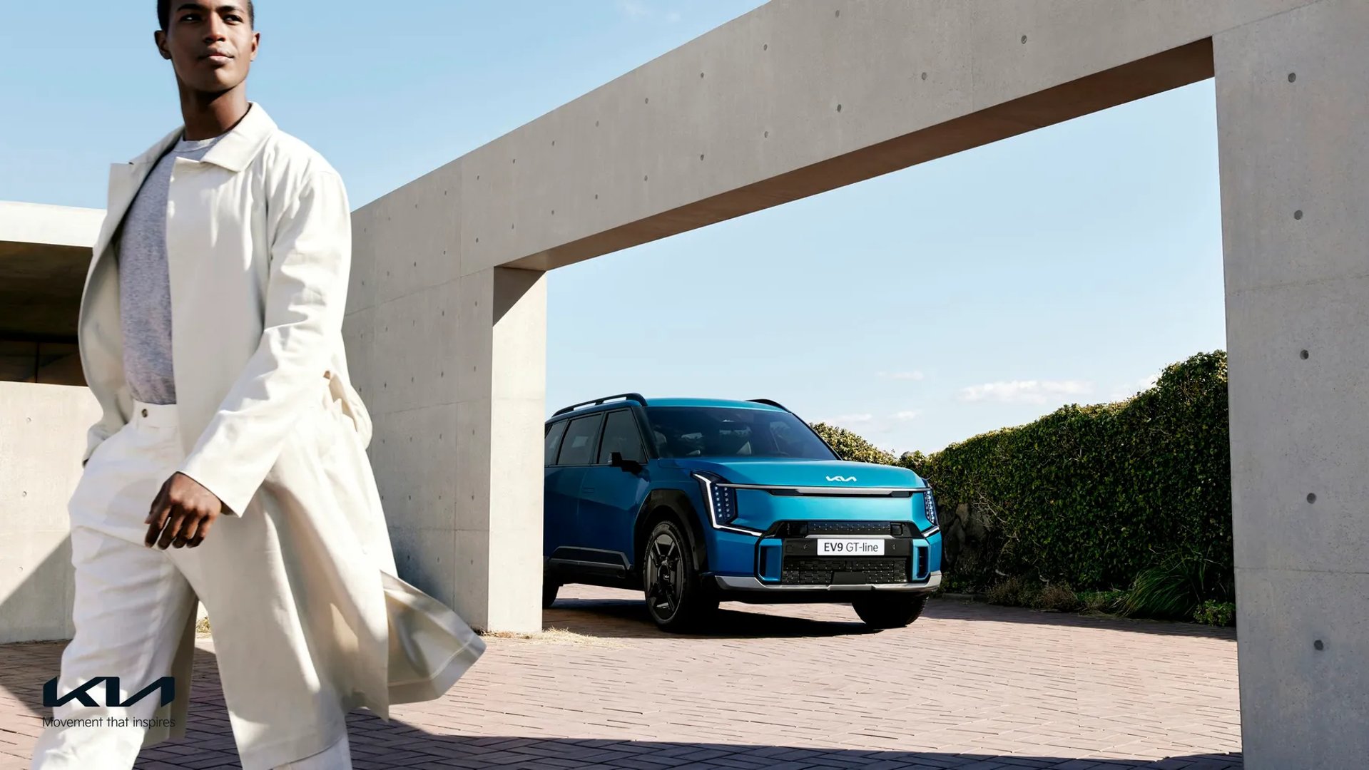 Kia_EV9_1_generation__SUV_5-doors__12.jpg
