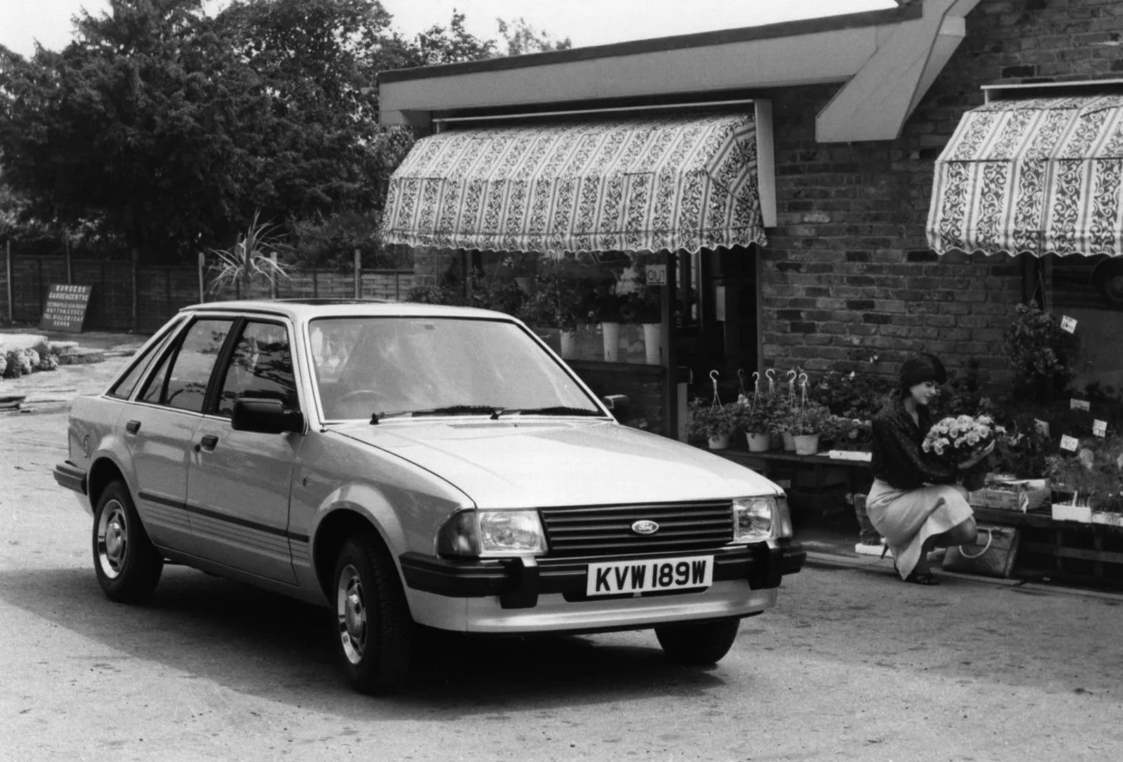Ford_Escort_3_generation__Mini_5-doors__5.jpg