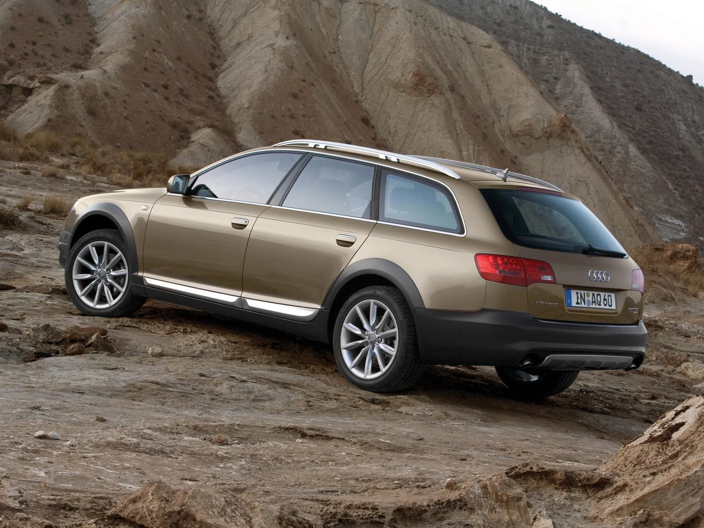 Audi_A6_allroad_2_generation__Estate_5-door__11.jpg