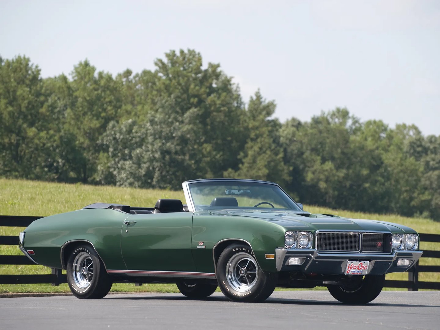 Buick_GS_1_generation__Cabrio__2.jpg