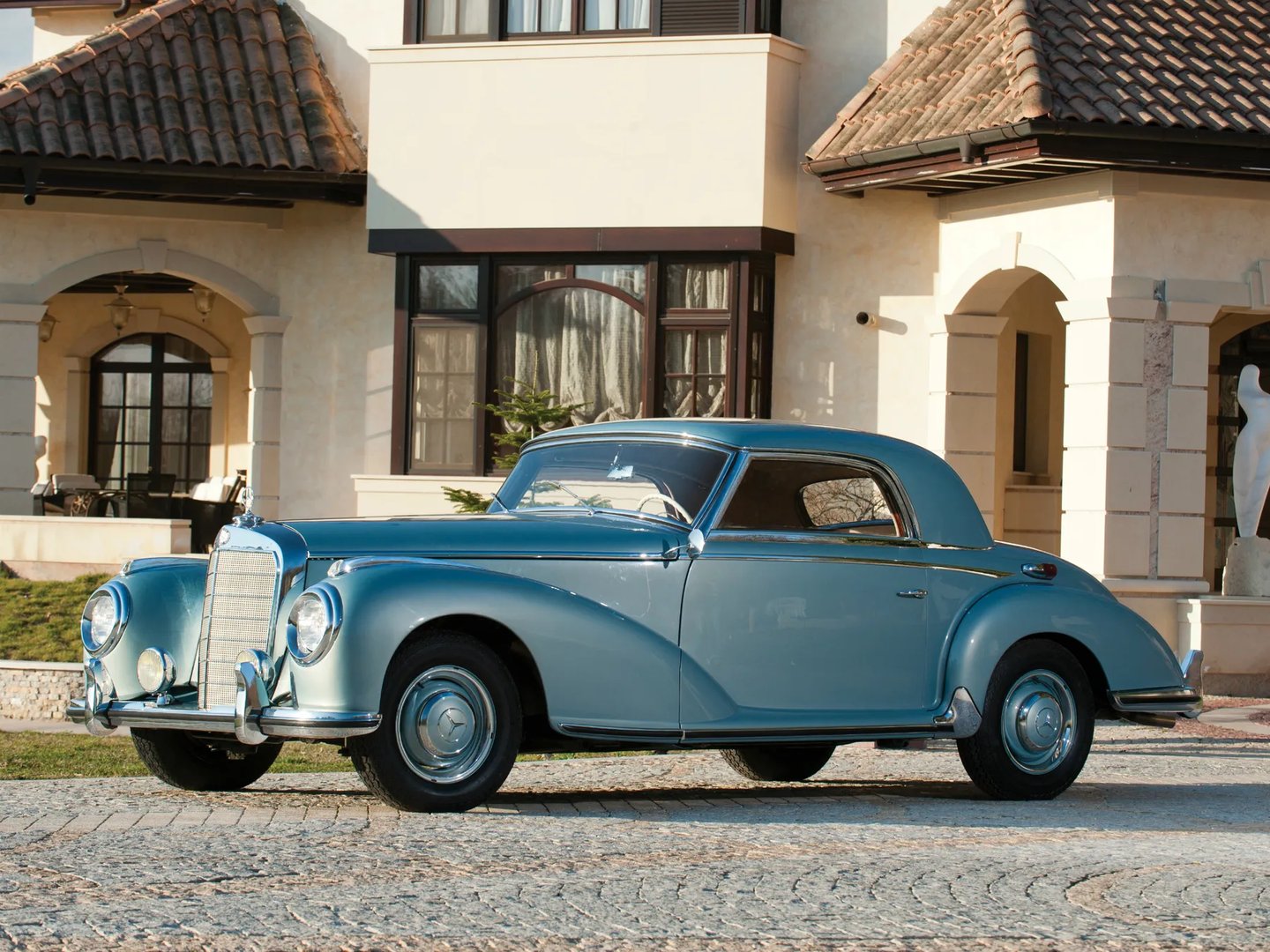 Mercedes_W188_1_generation__Coupe__3.jpg