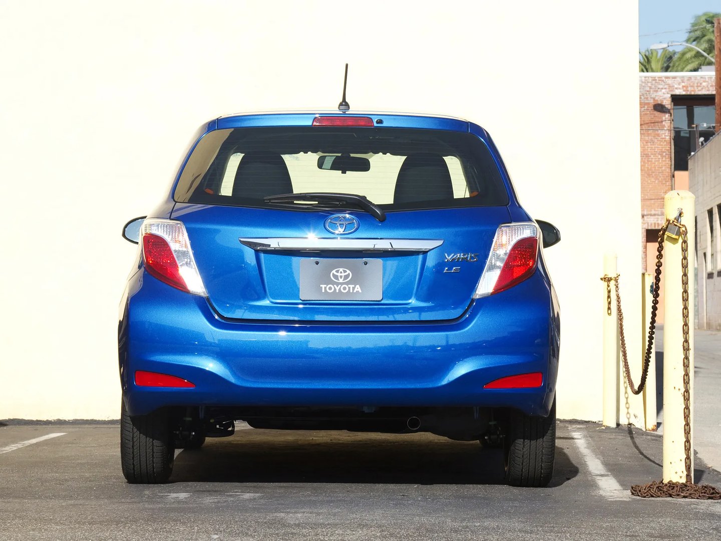 Toyota_Yaris_3_generation__Mini_3-doors__12.jpg
