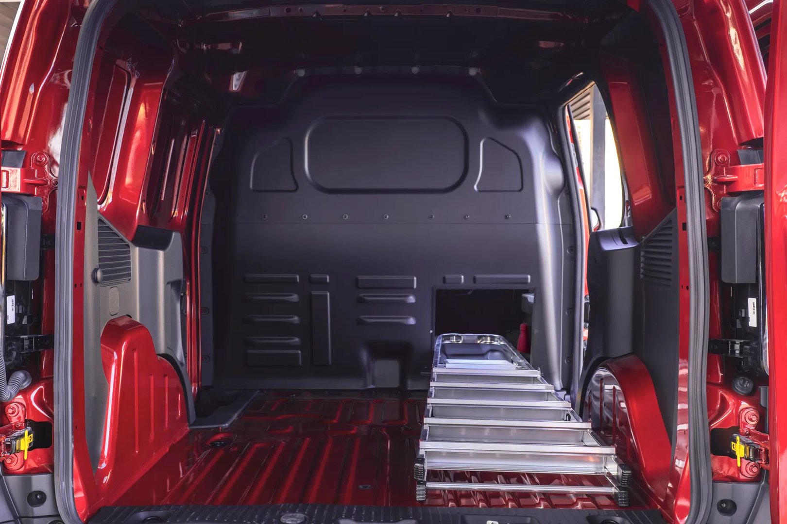 Ford_Transit_Courier_2_generation__Compact_Van__6.jpg