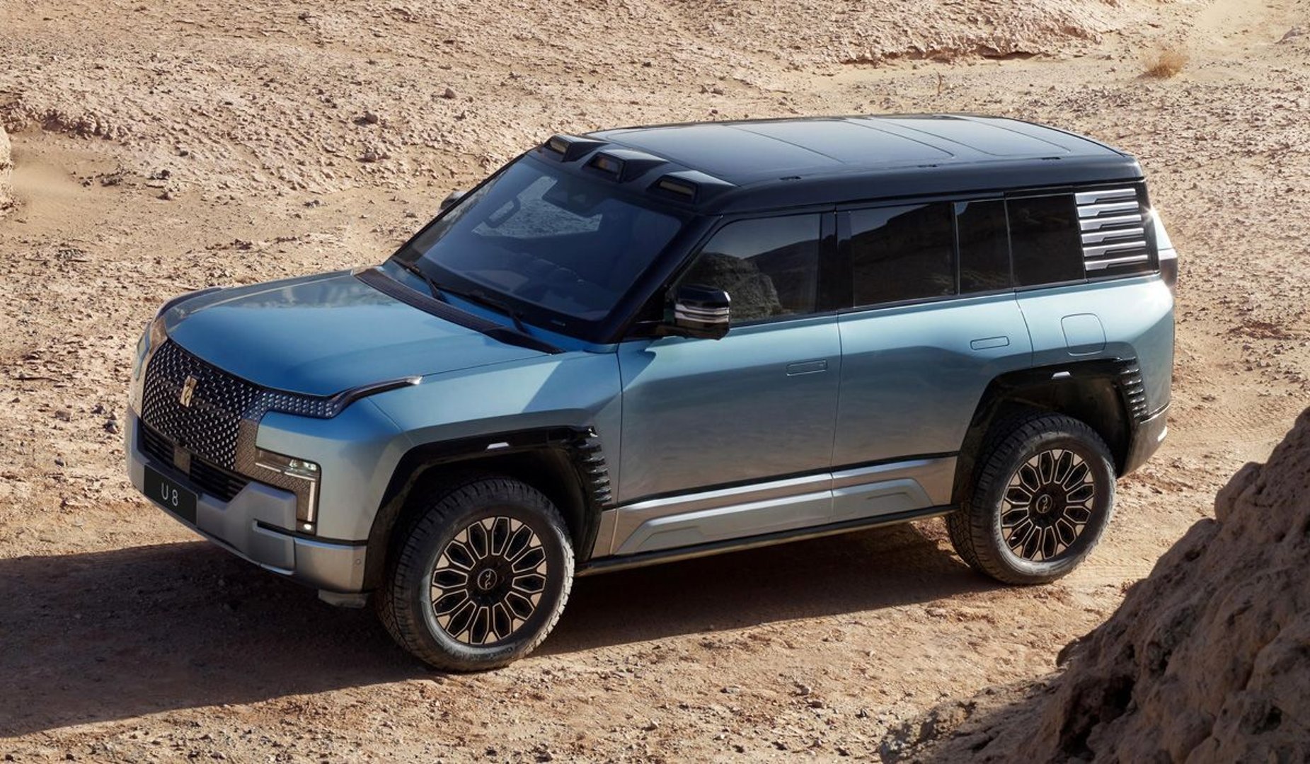 yangwang_U8_1_generation__SUV_5-doors__12.jpg