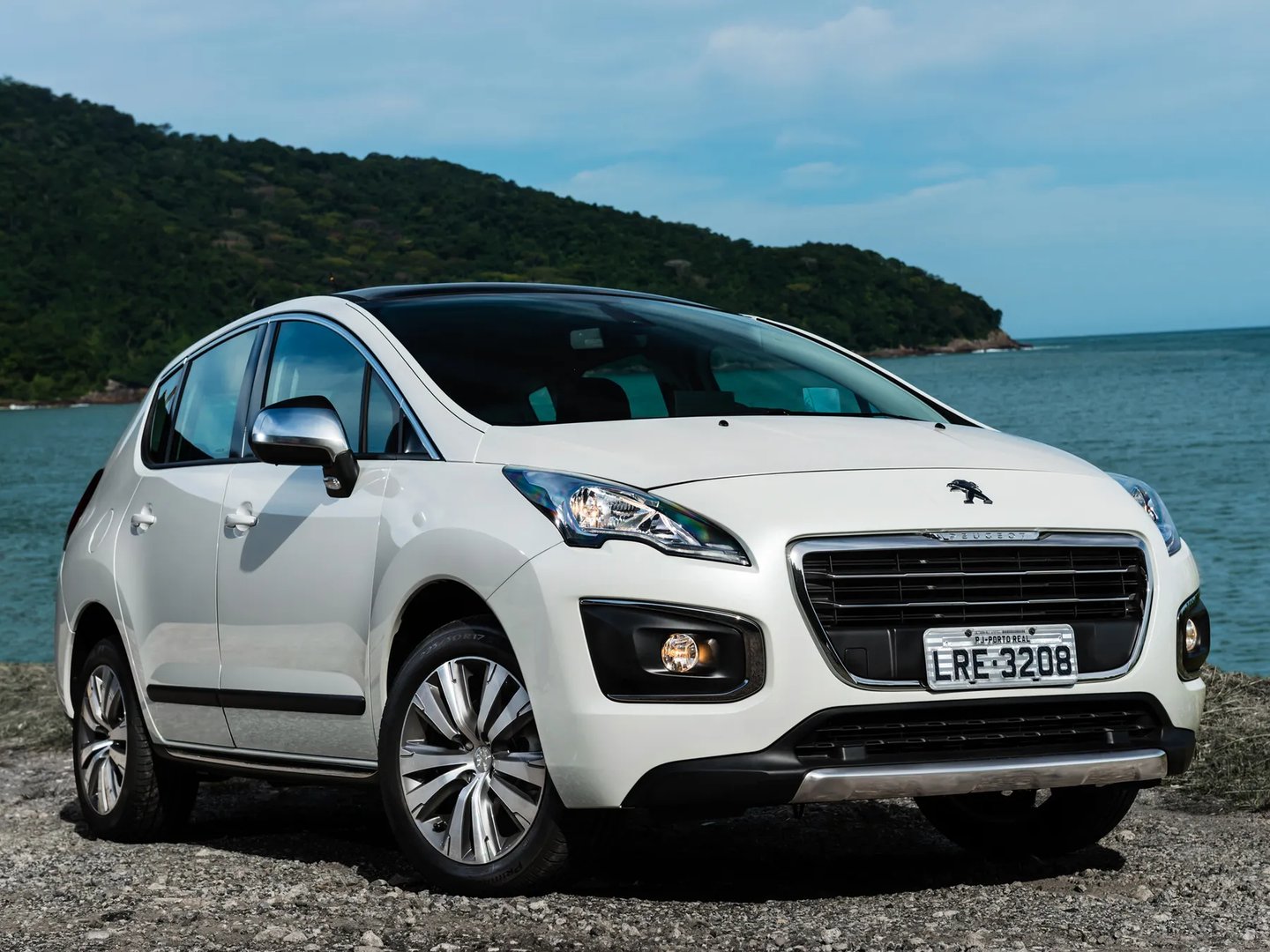 Peugeot_3008_1_generation_restyling__SUV_5-doors__11.jpg