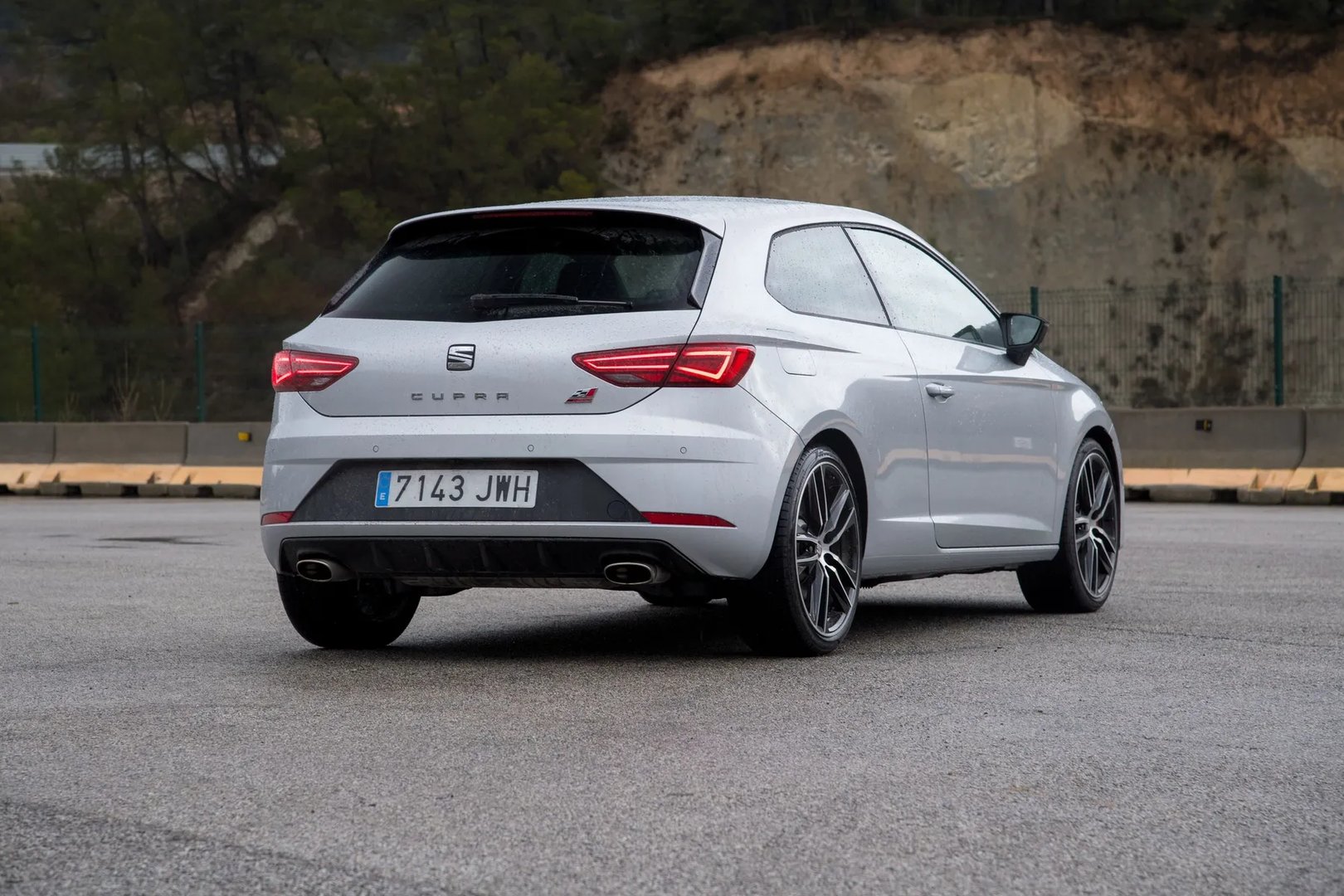 SEAT_Leon_Cupra_3_generation_restyling__Hatchback_3-door__7.jpg