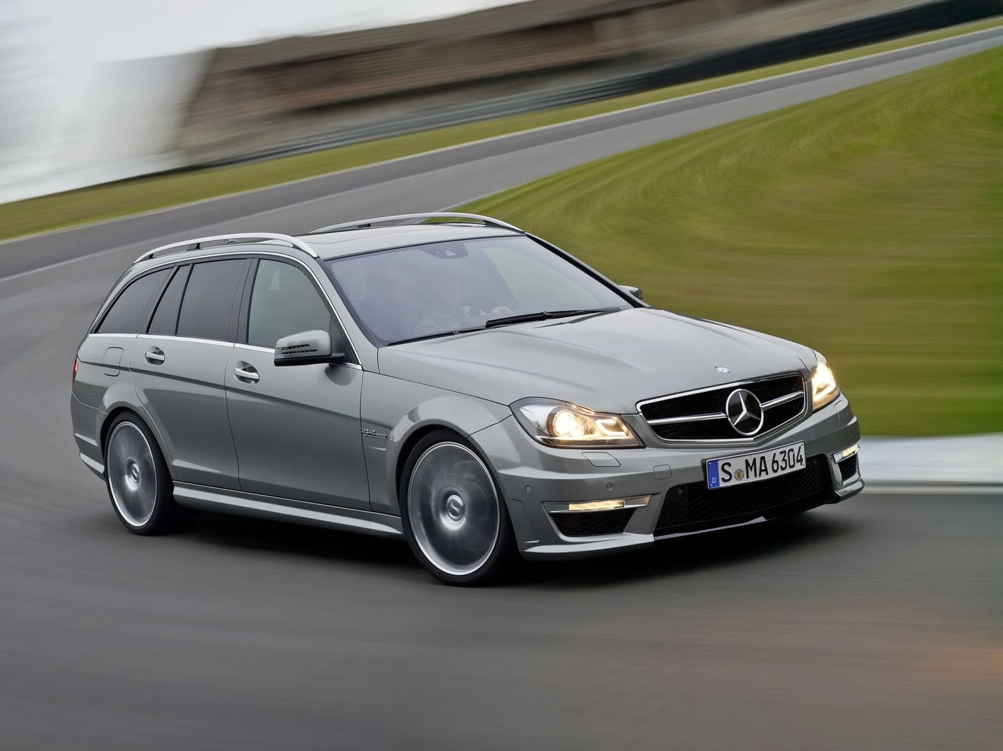 Mercedes_C-Class_AMG_3_generation_restyling__Estate_5-door__1.jpg
