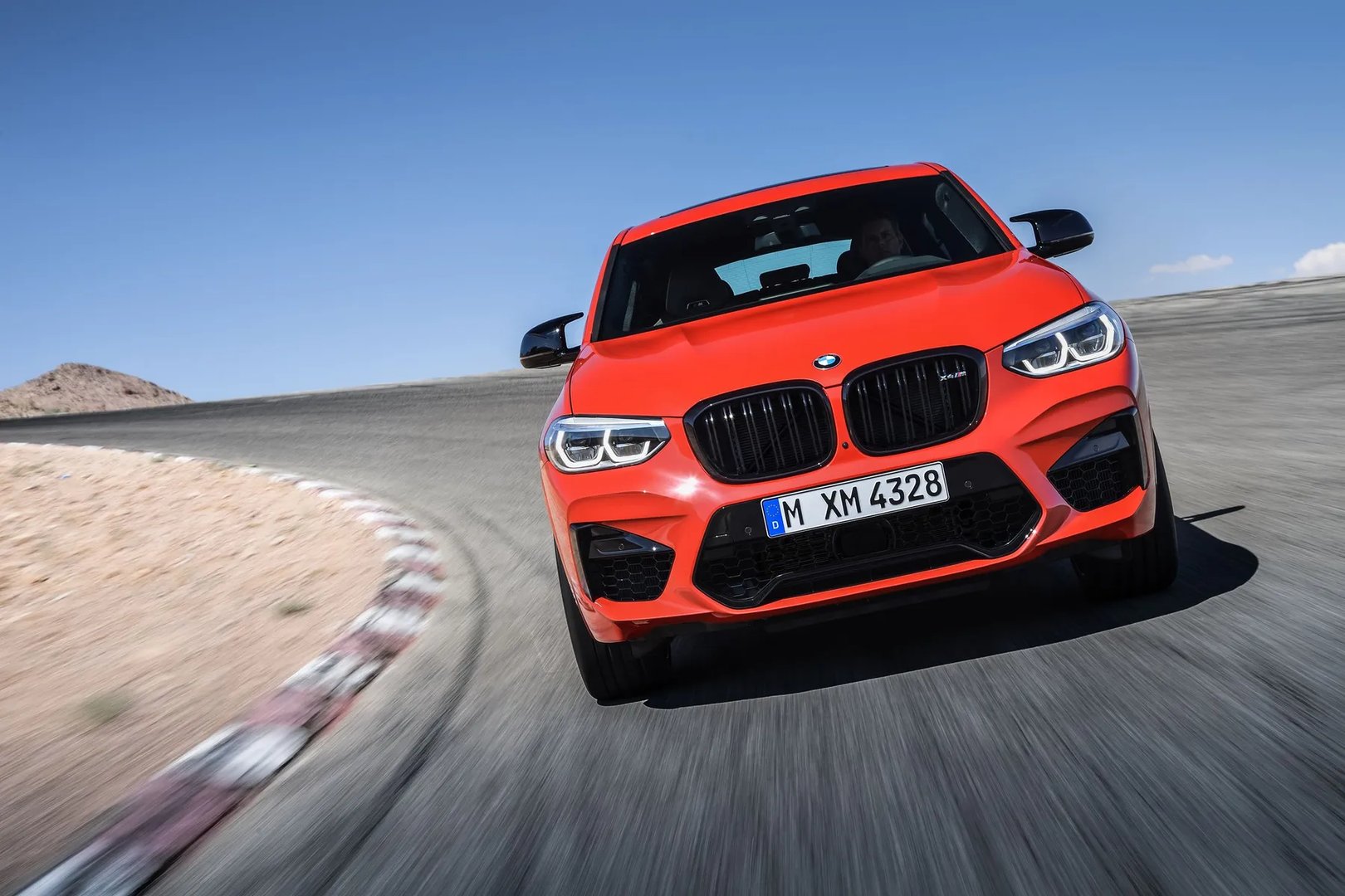 BMW_X4_M_1_generation__SUV_5-doors__11.jpg