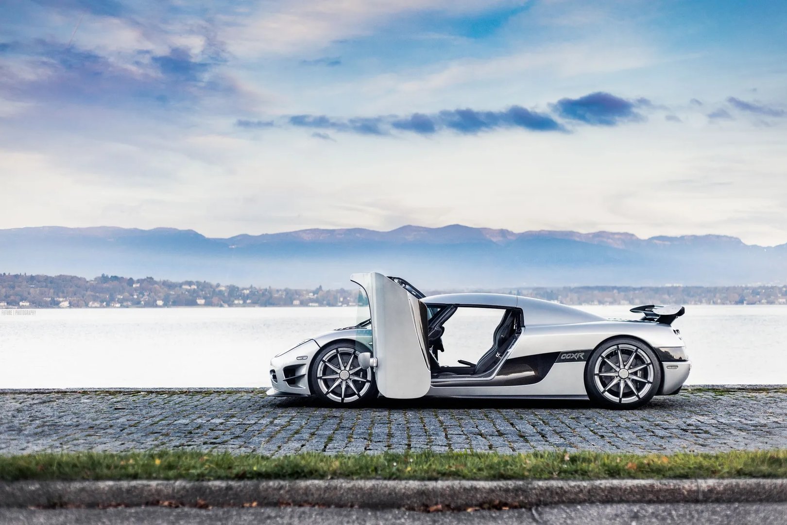 Koenigsegg_CCXR_Trevita_1_generation__Coupe__10.jpg