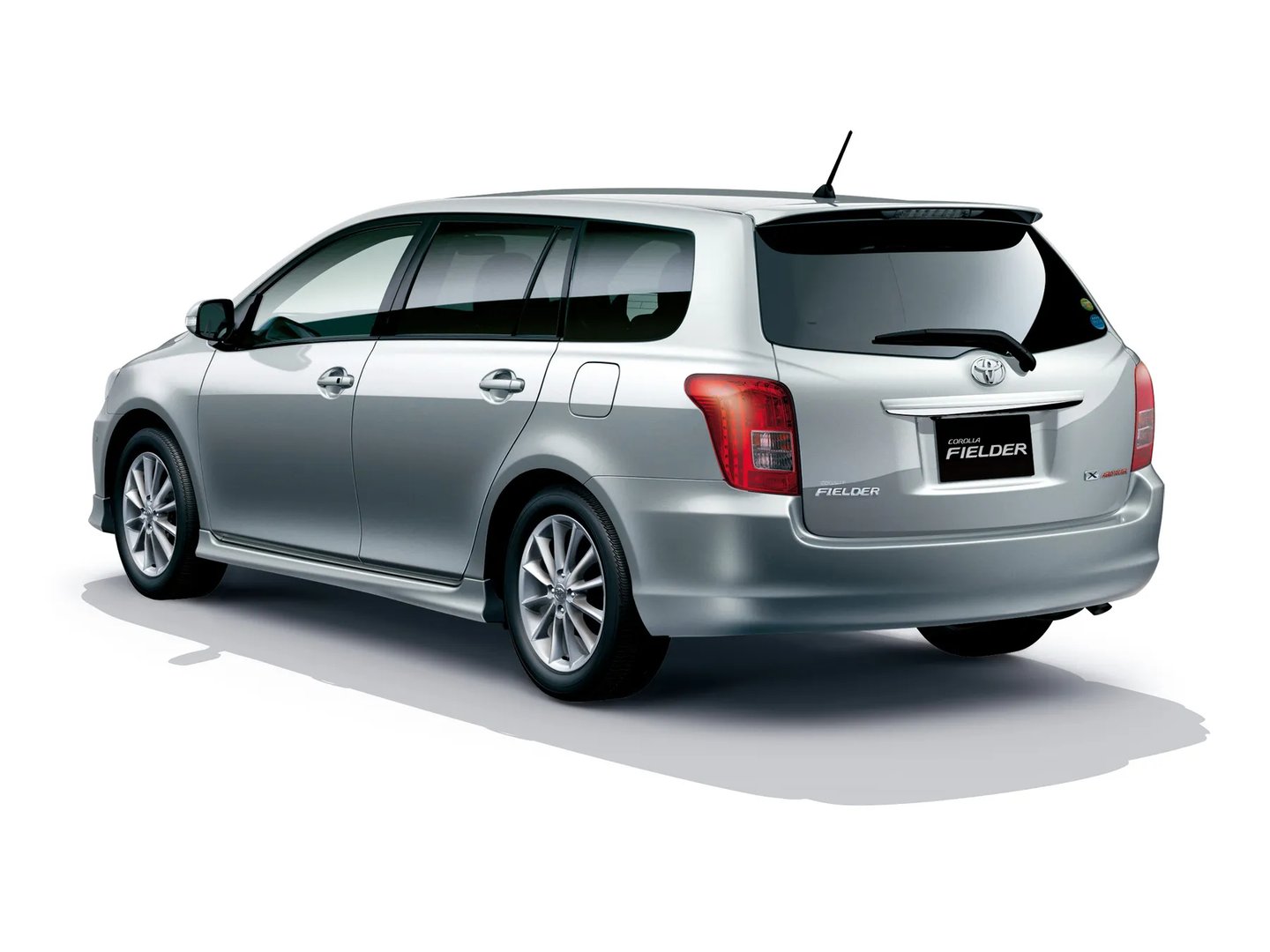Toyota_Corolla_10_generation__Estate_5-door__5.jpg