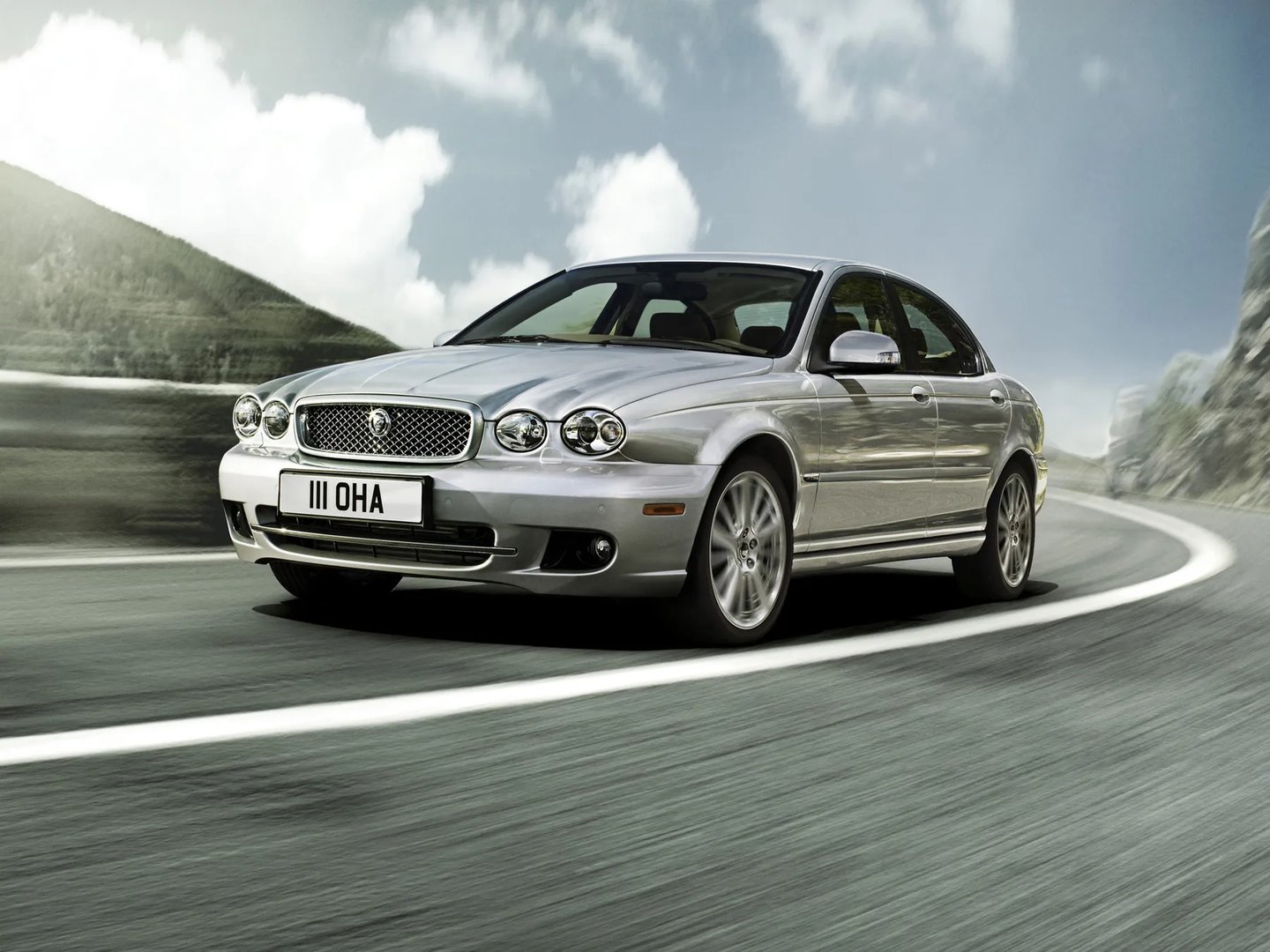 Jaguar_X-Type_1_generation_restyling__Sedan__4.jpg