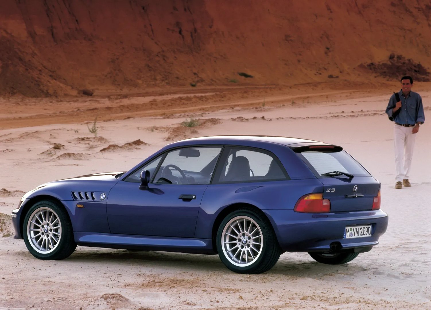 BMW_Z3_1_generation__Coupe__11.jpg