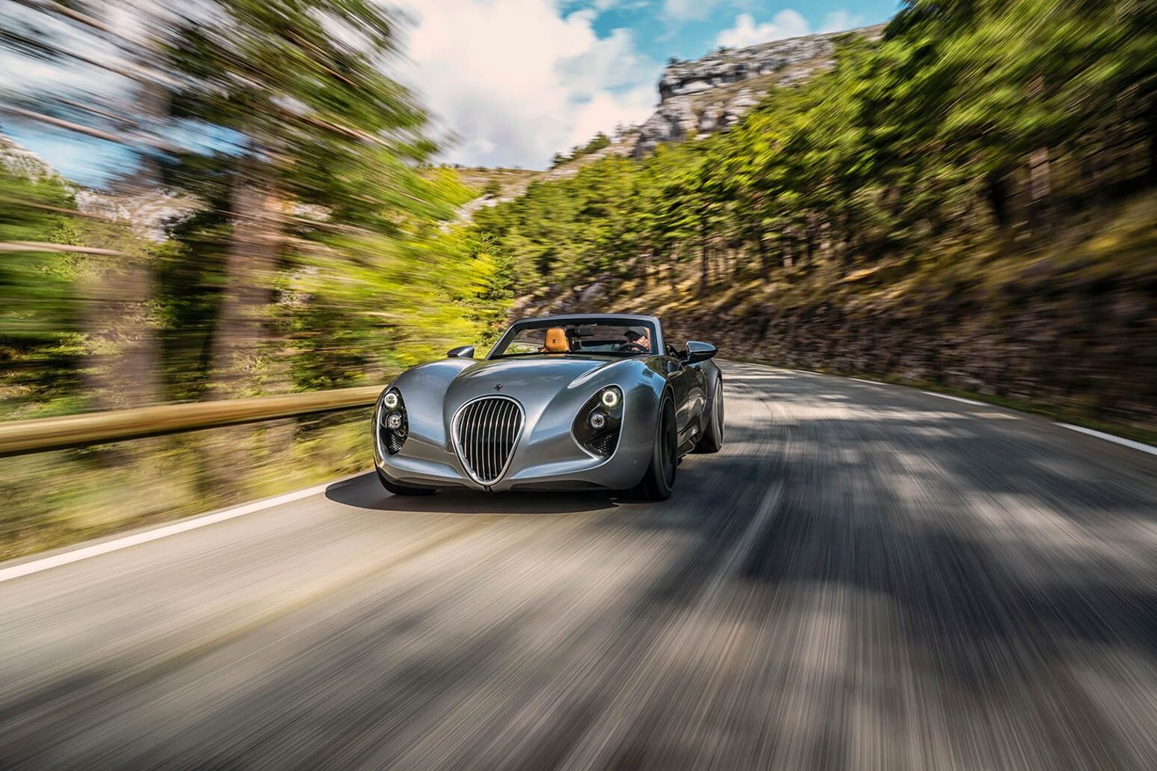 wiesmann_Project_Thunderball_1_generation__Roadster__4.jpg