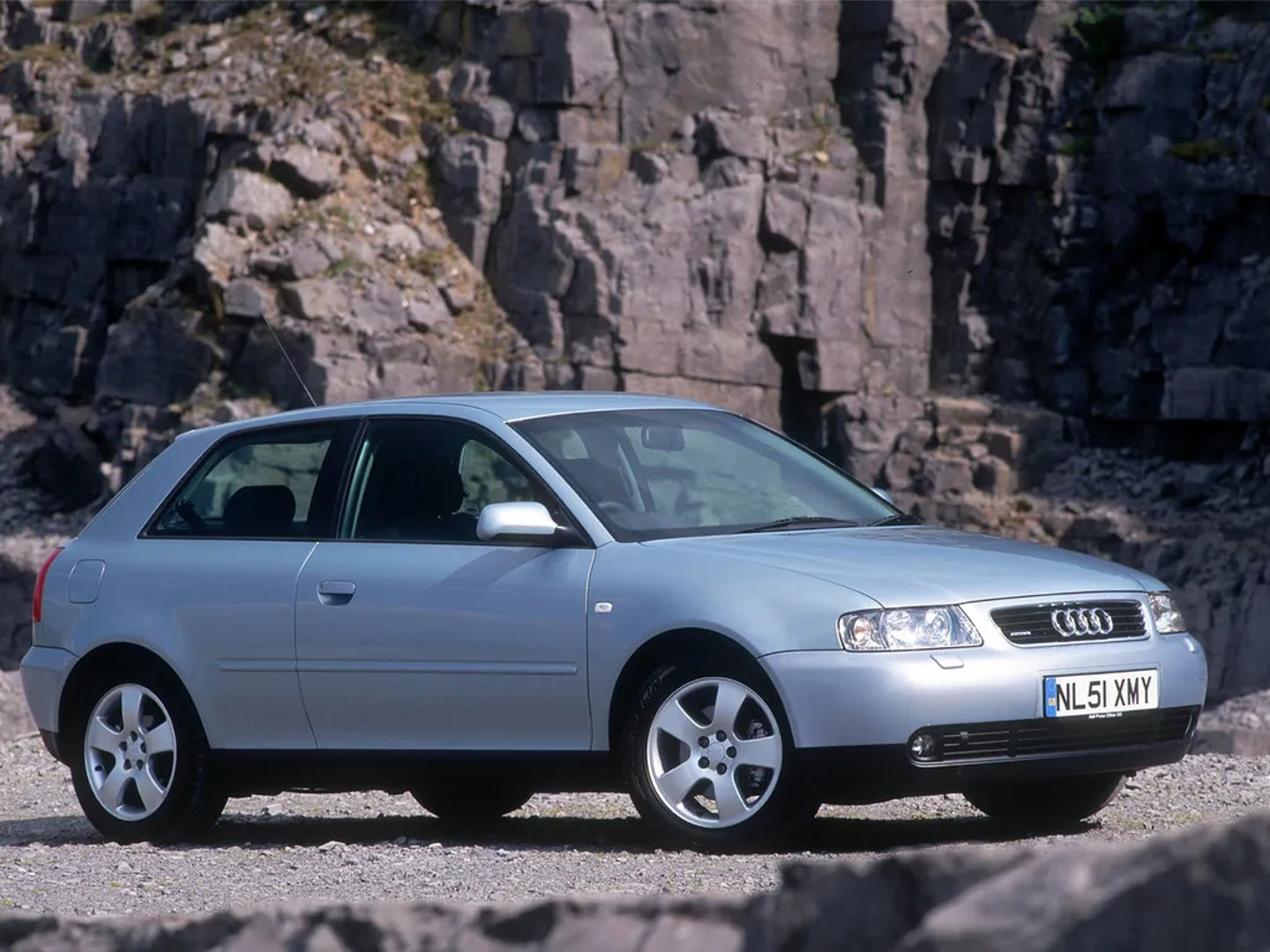 Audi_A3_1_generation_restyling__Hatchback_3-door__2.jpg
