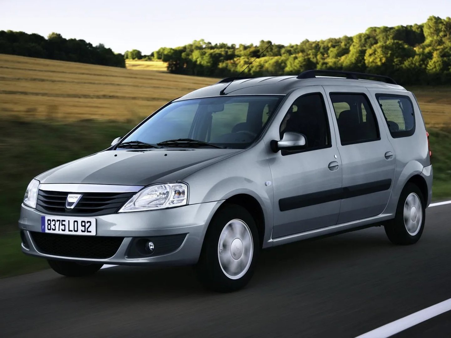 Dacia Logan 1 generation  Estate 5-door