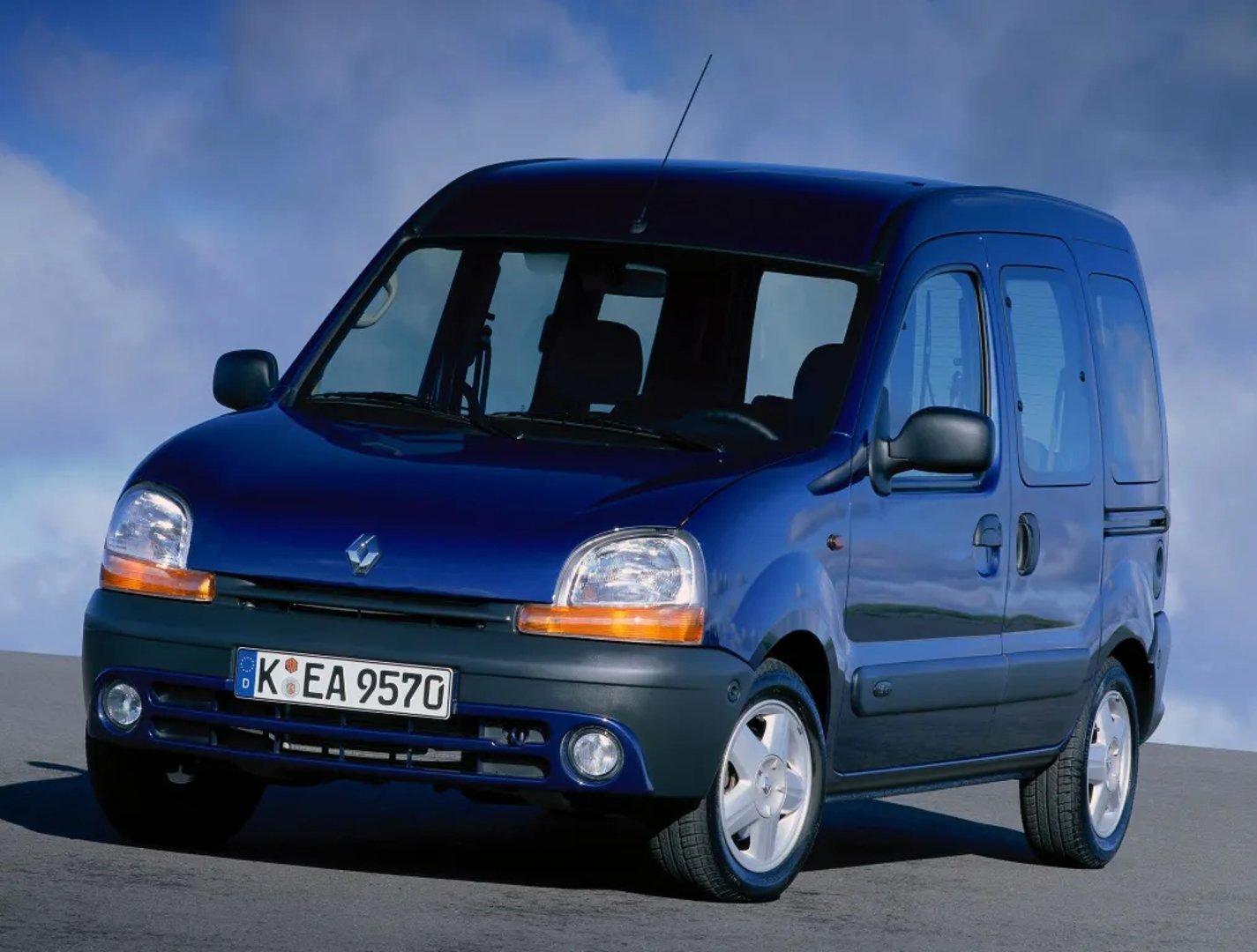 Renault_Kangoo_1_generation__Compact_Van__2.jpg