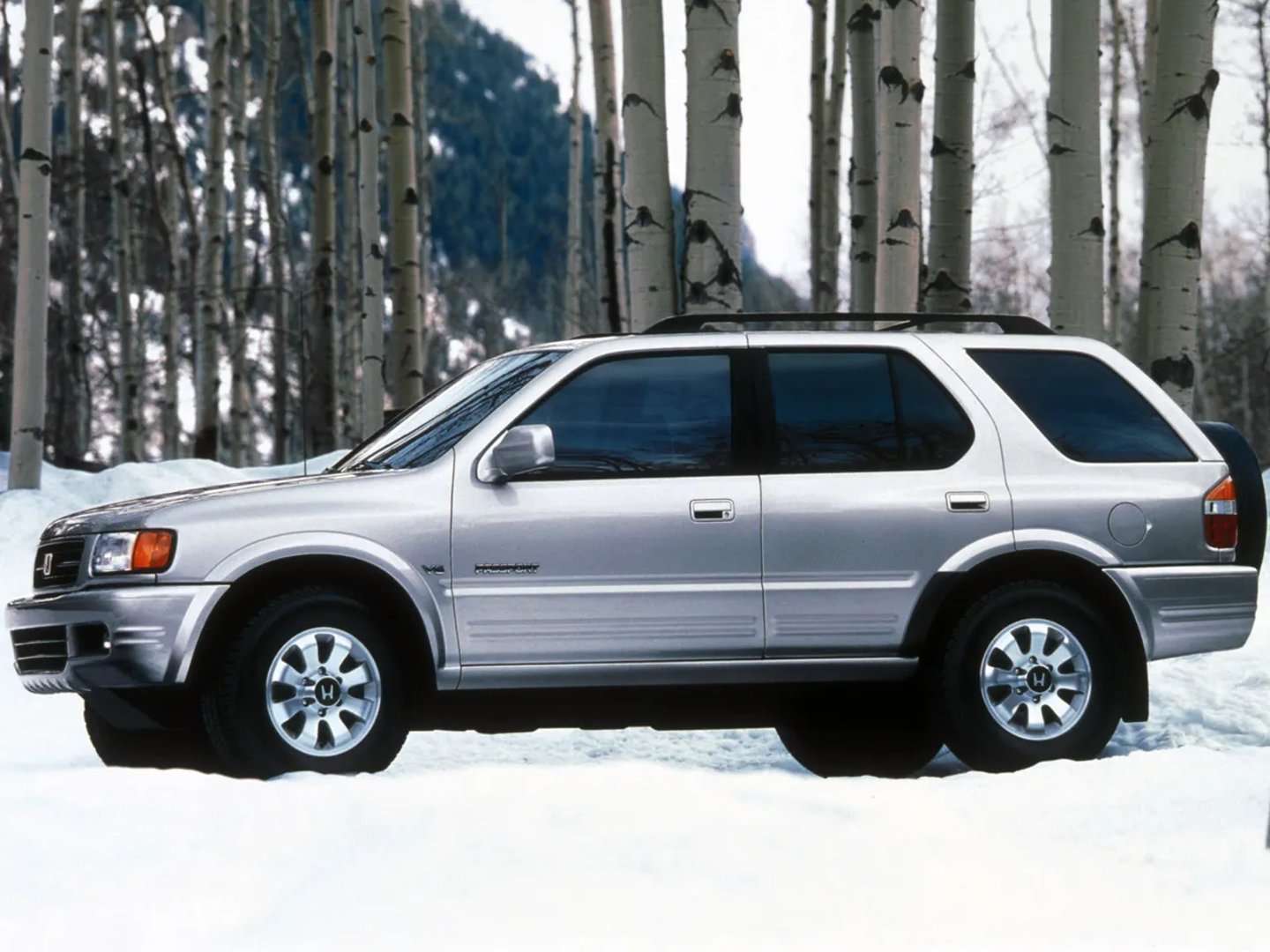 Honda_Passport_2_generation__SUV_5-doors__3.jpg
