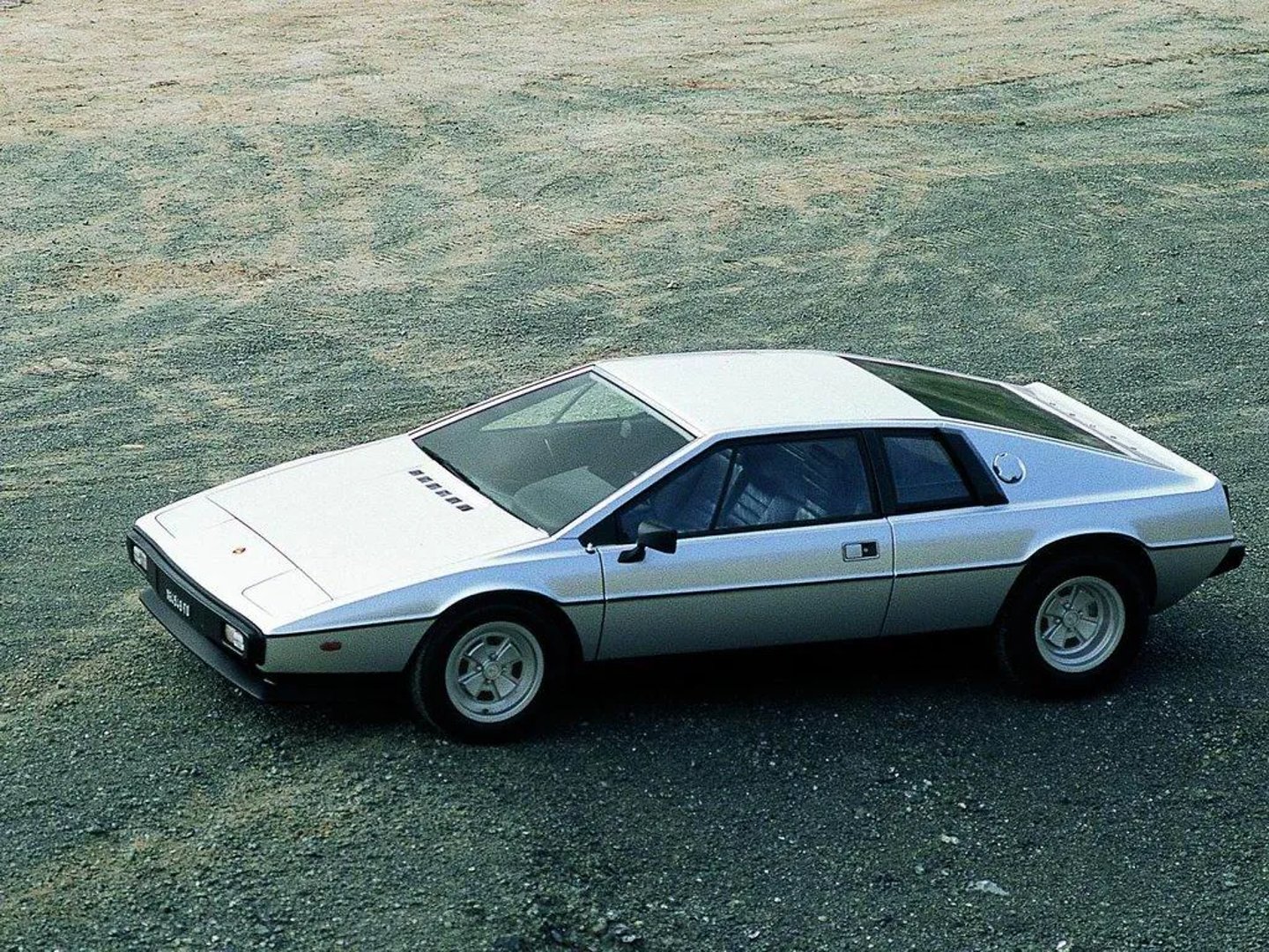 Lotus_Esprit_2_generation__Coupe__7.jpg