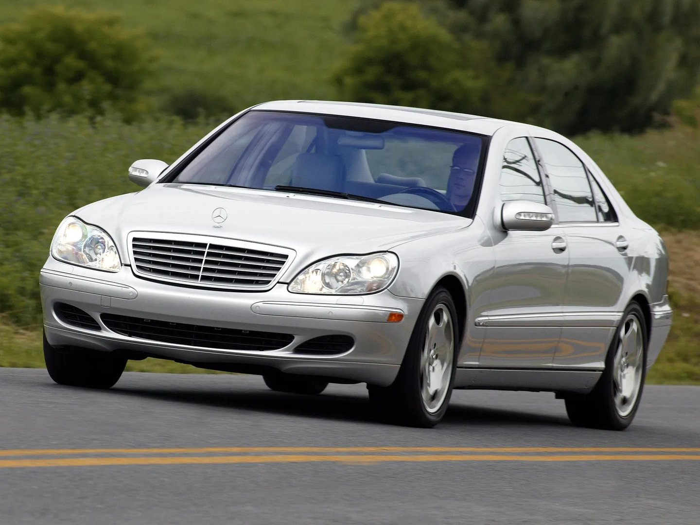 Mercedes_S-Class_4_generation_restyling__Sedan__1.jpg