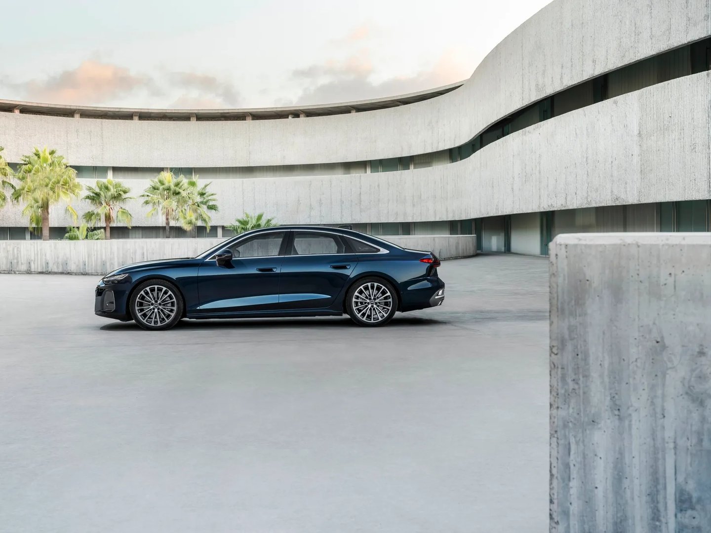 audi_A6_6_generation__Sedan__13.jpg