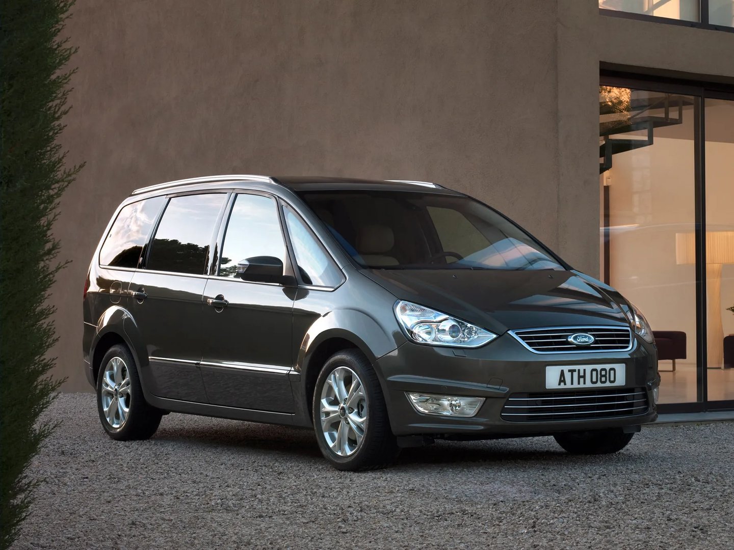 2 generation, restyling 