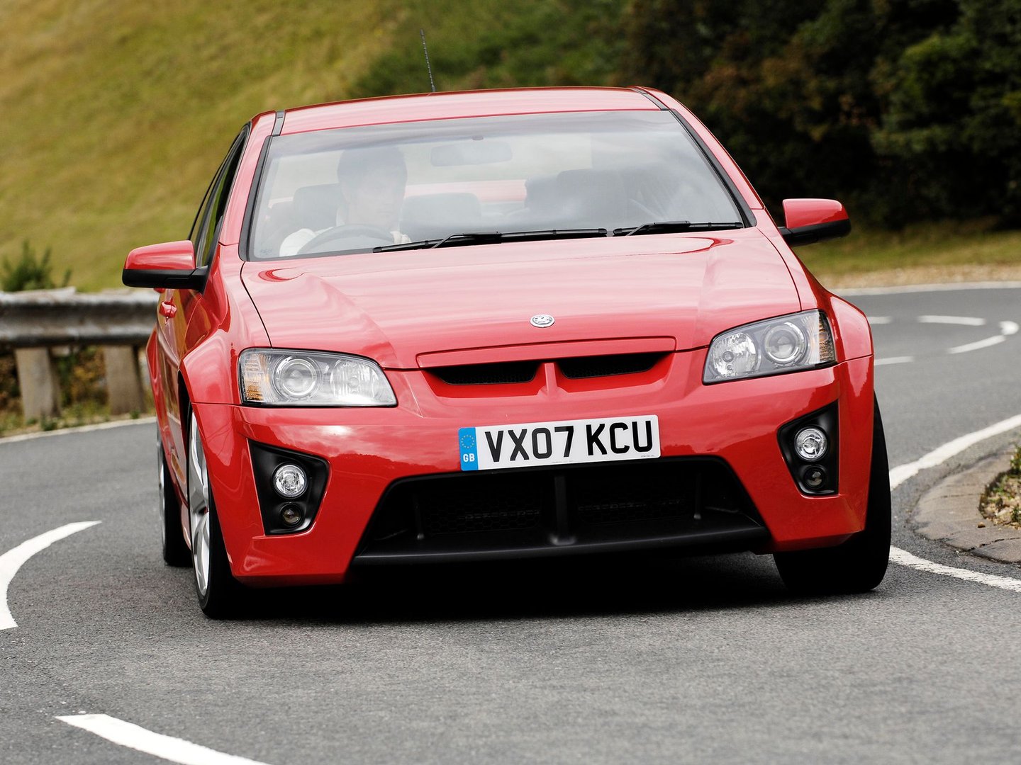 vauxhall_VXR8_1_generation__Sedan__8.jpg