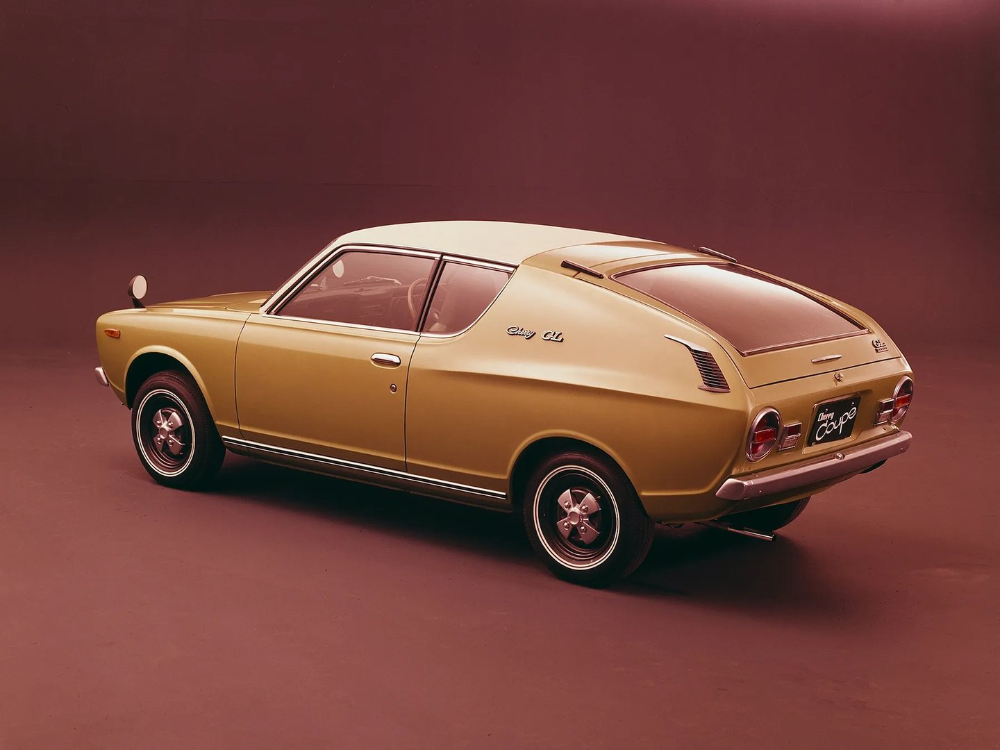 Nissan_Cherry_1_generation__Coupe__7.jpg